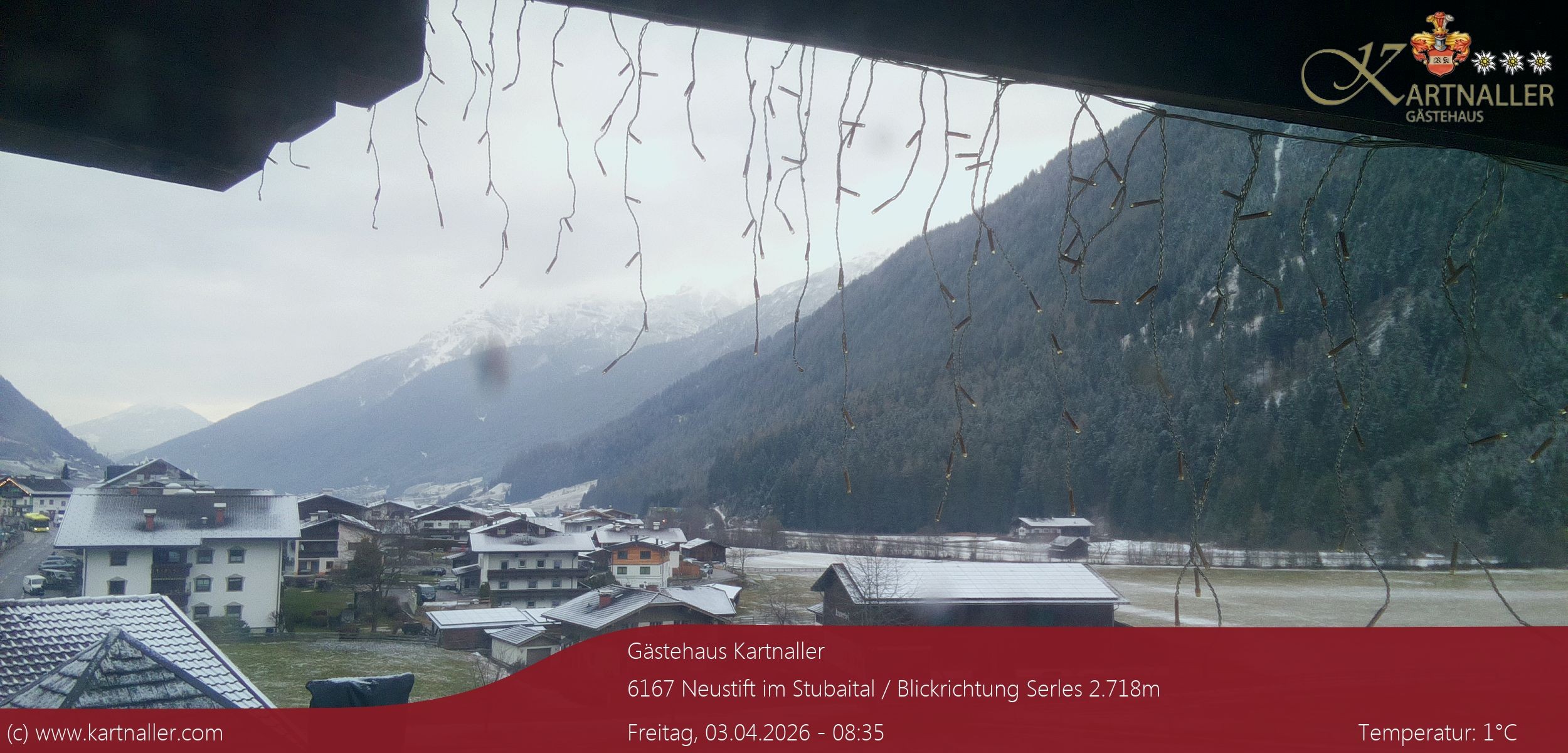 Archiv Foto Webcam Blick Neustift und Serles / Stubaital