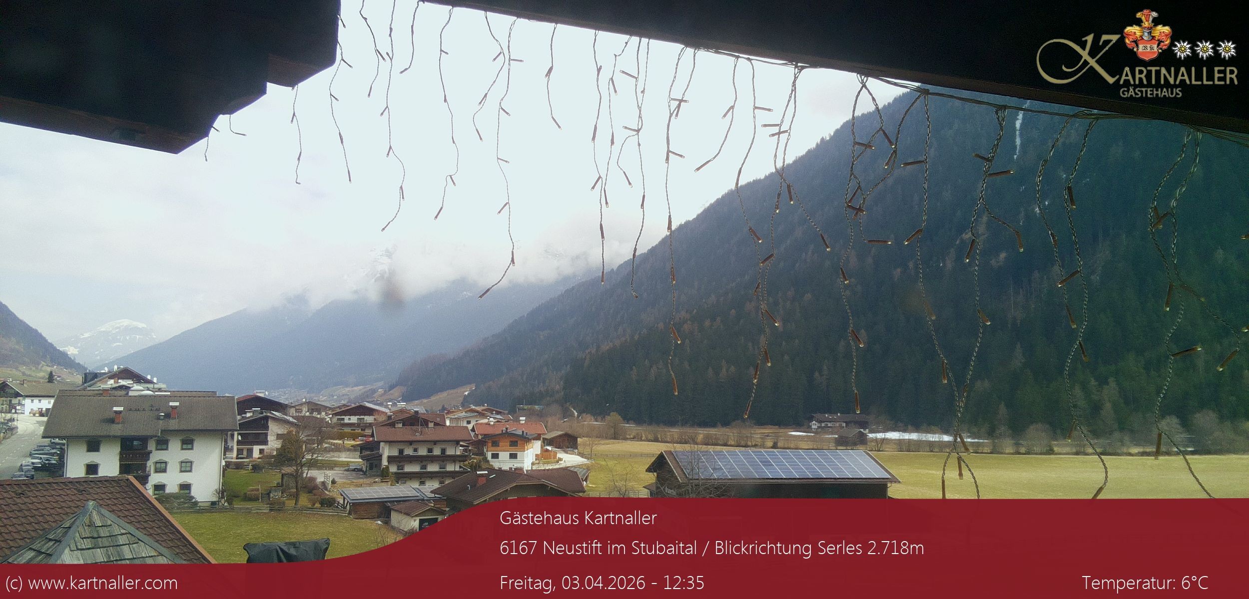Archiv Foto Webcam Blick Neustift und Serles / Stubaital