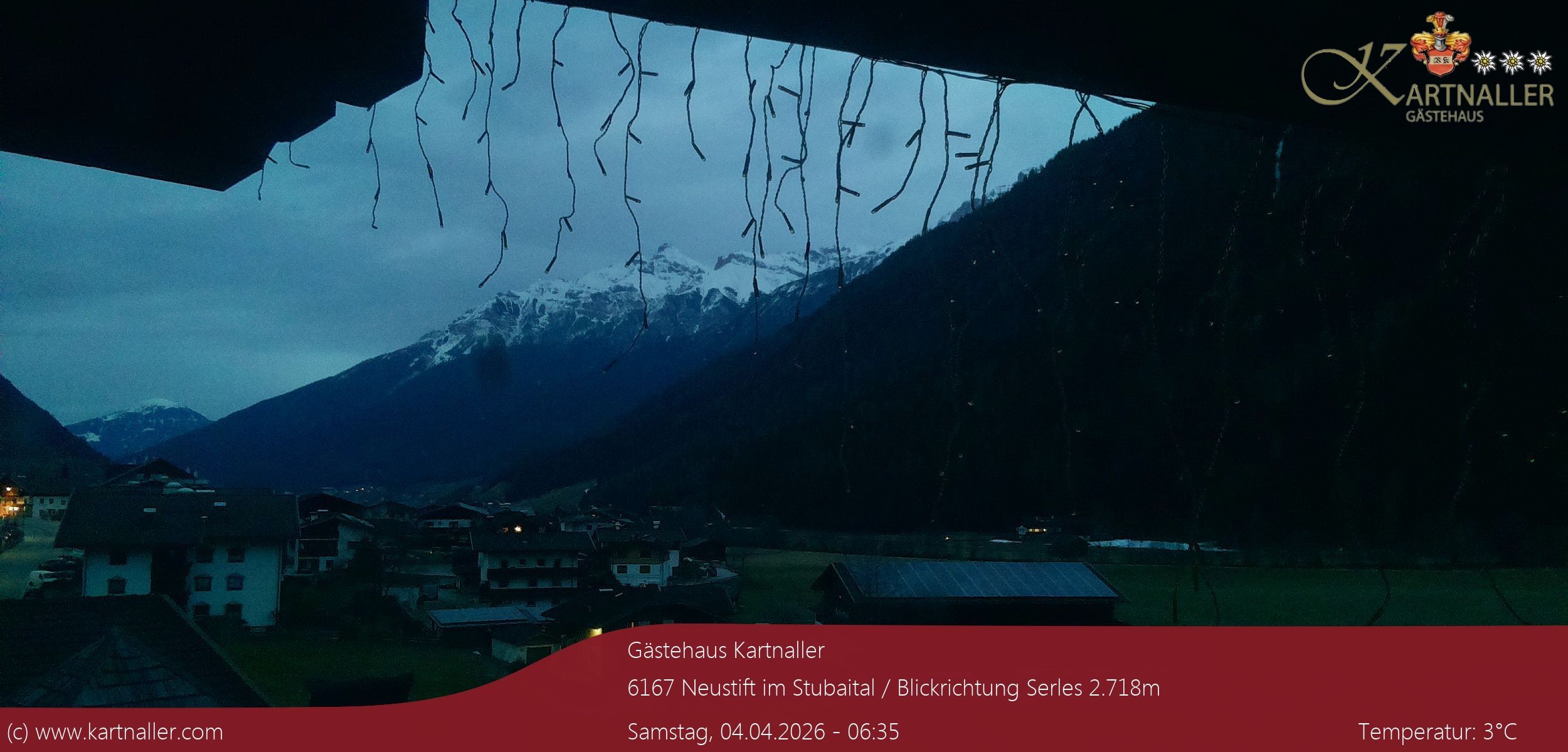 Archived image Webcam View to Neustift and Serles