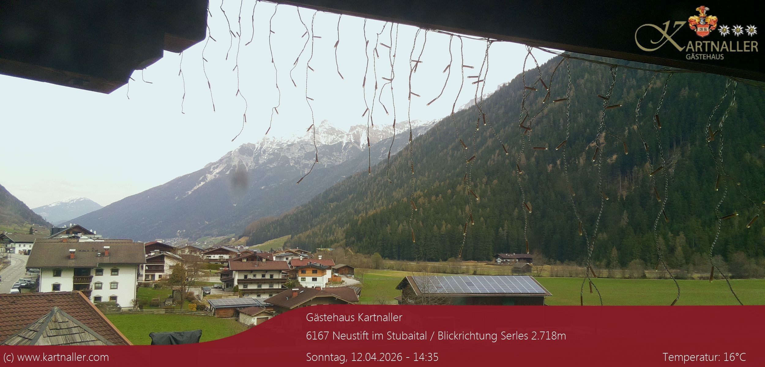Archived image Webcam View to Neustift and Serles