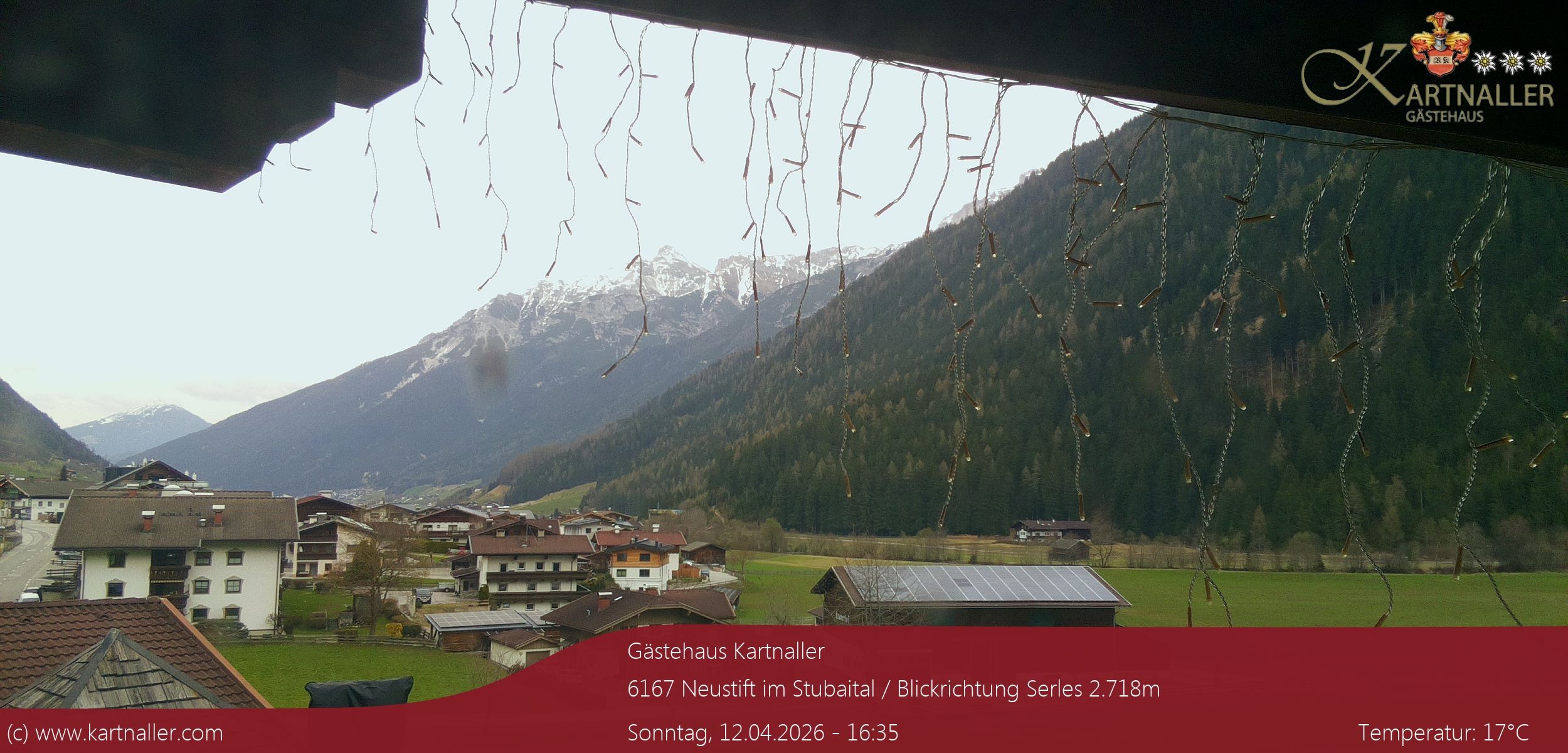 Archived image Webcam View to Neustift and Serles