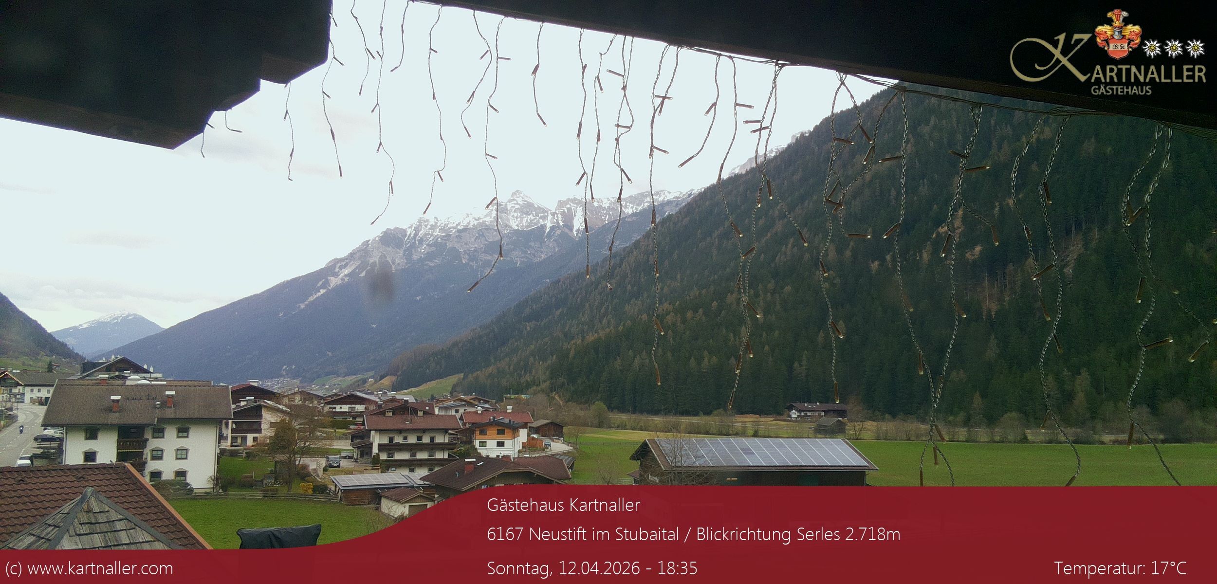Archived image Webcam View to Neustift and Serles