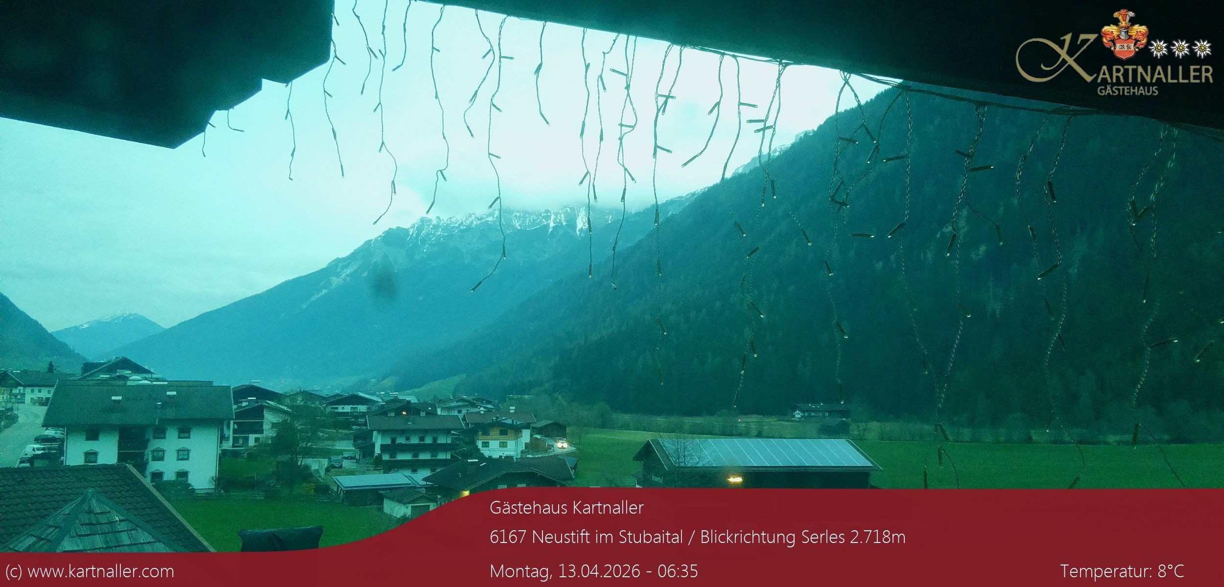 Archived image Webcam View to Neustift and Serles