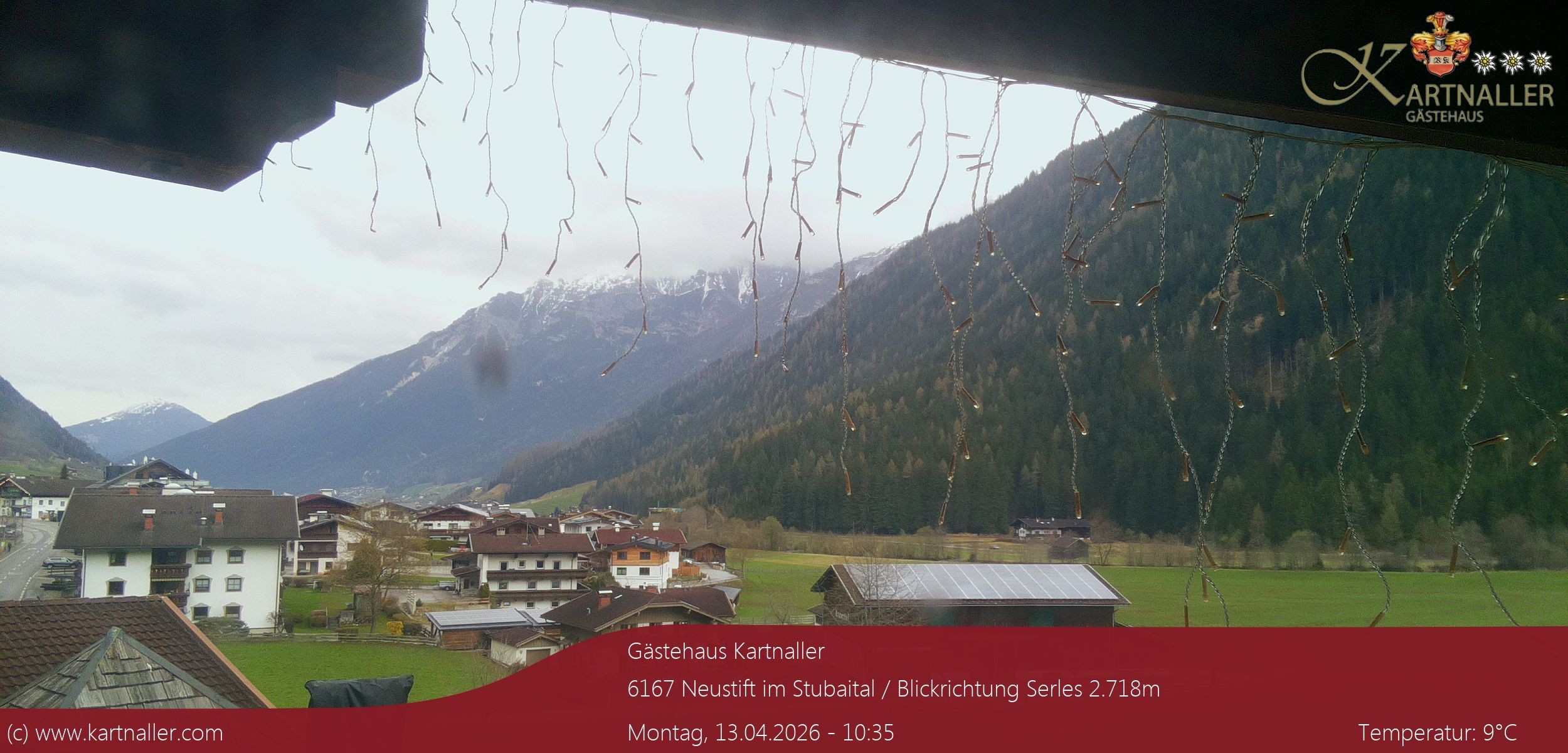 Archiv Foto Webcam Blick Neustift und Serles / Stubaital