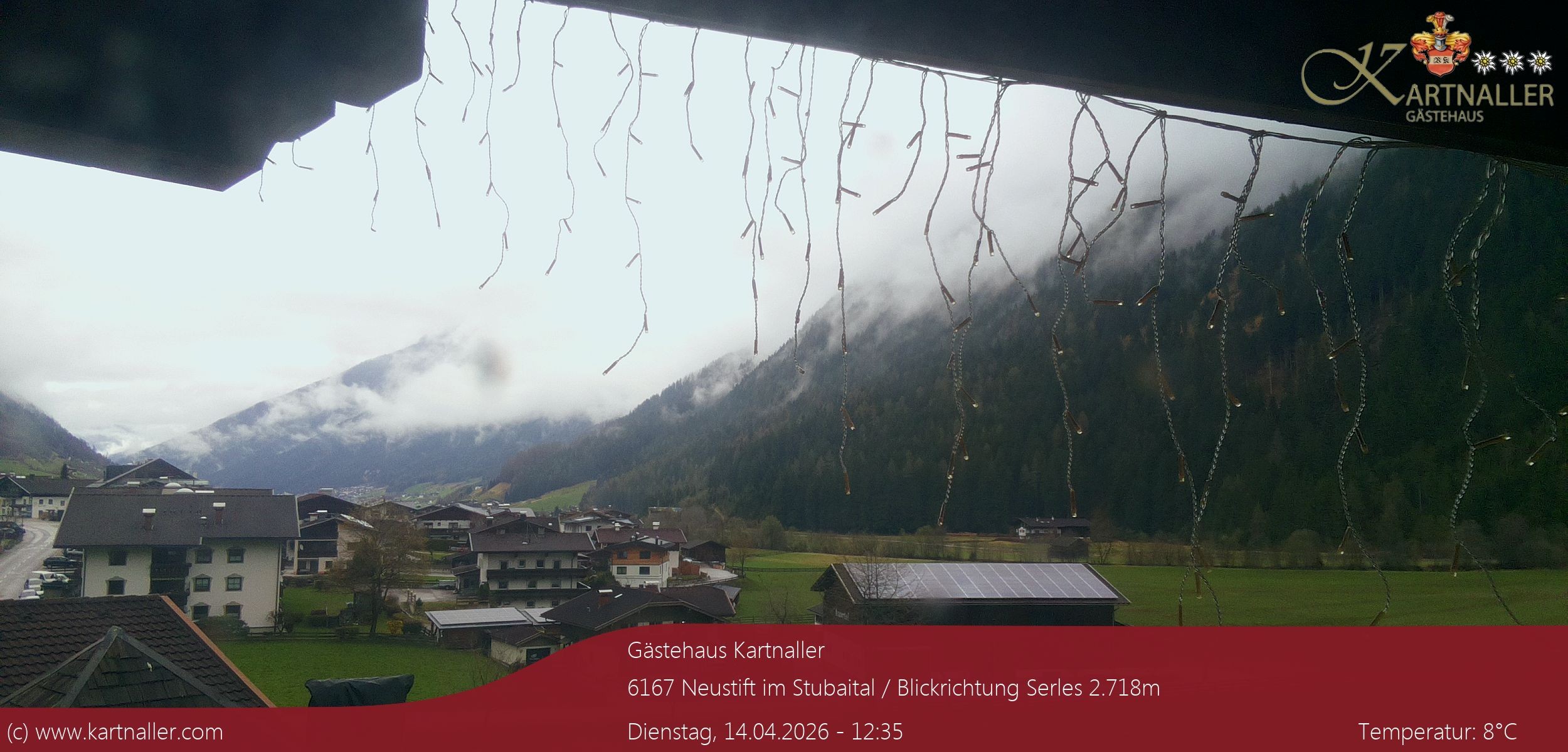 Archiv Foto Webcam Blick Neustift und Serles / Stubaital