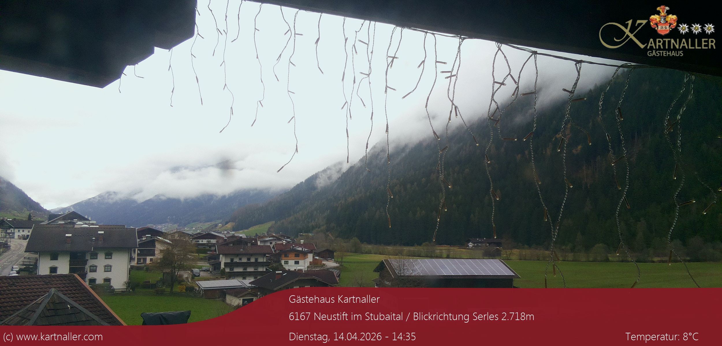 Archiv Foto Webcam Blick Neustift und Serles / Stubaital