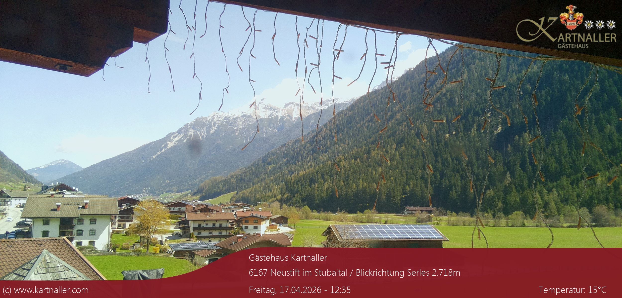 Archiv Foto Webcam Blick Neustift und Serles / Stubaital