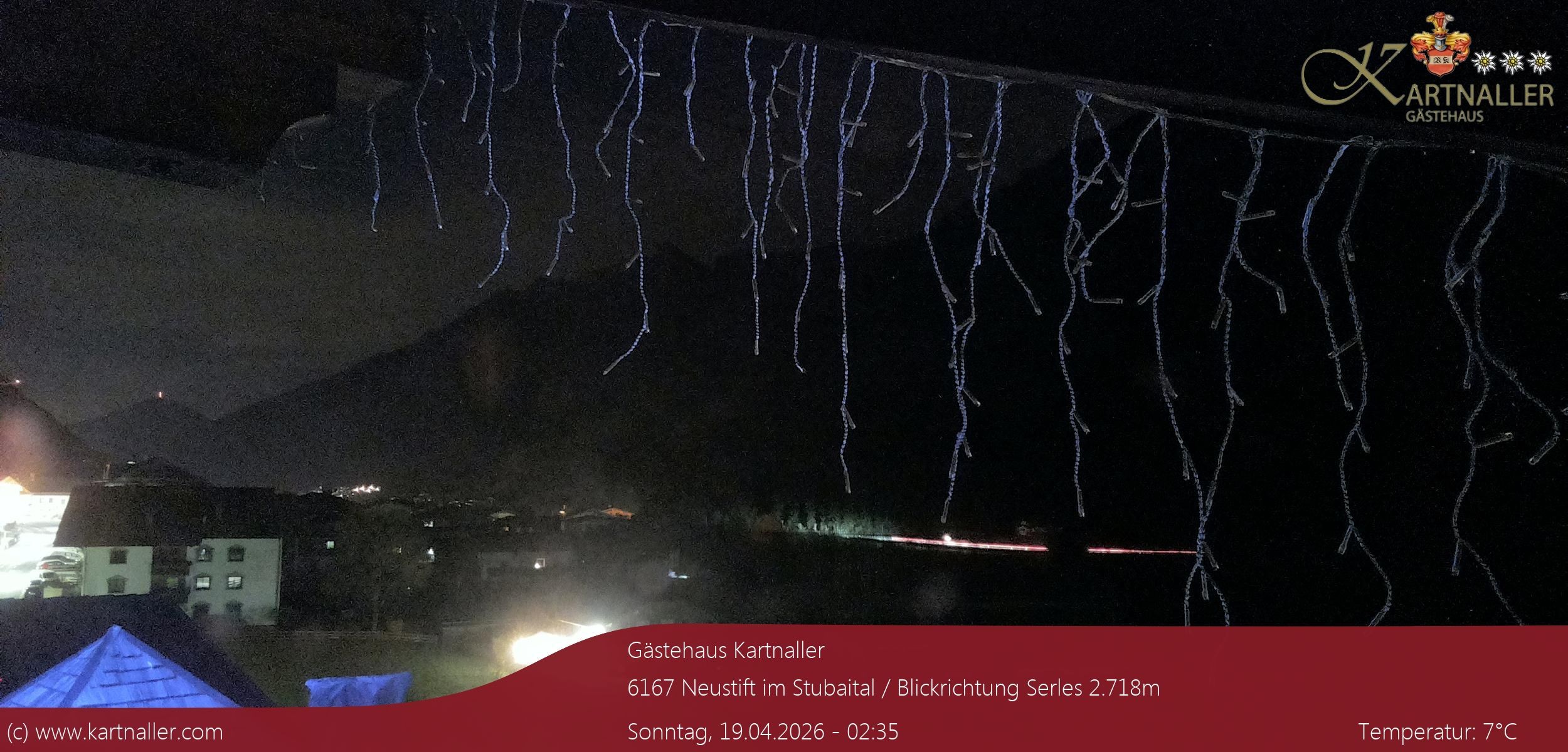 Archiv Foto Webcam Blick Neustift und Serles / Stubaital