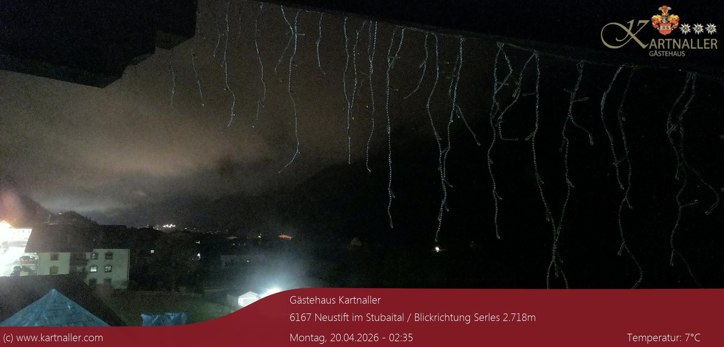 Archiv Foto Webcam Blick Neustift und Serles / Stubaital