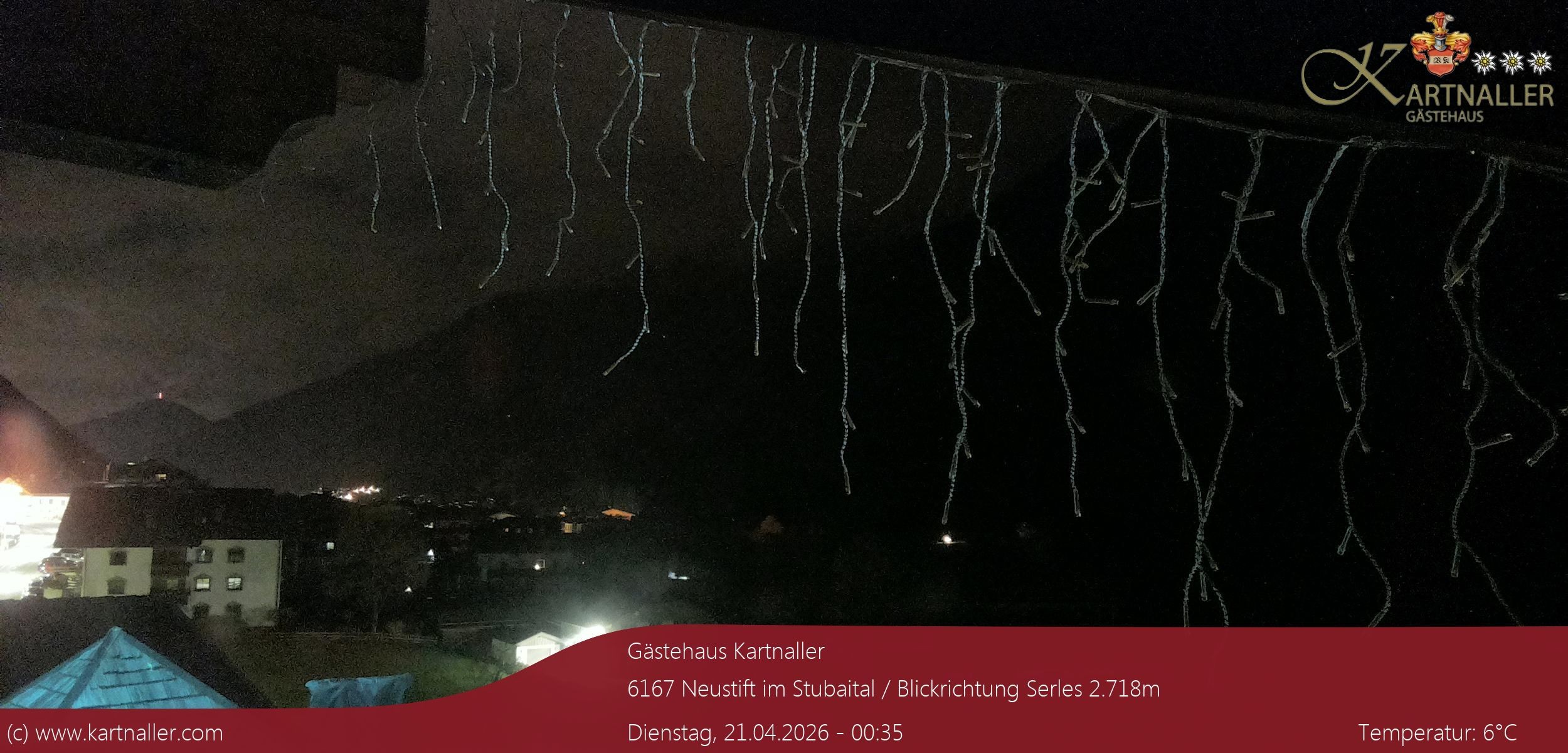 Archived image Webcam View to Neustift and Serles