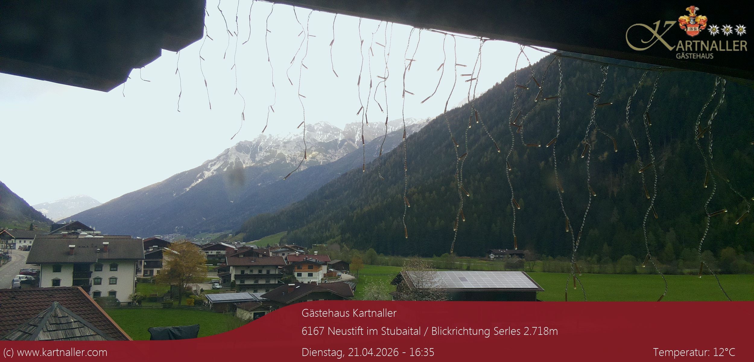 Archived image Webcam View to Neustift and Serles