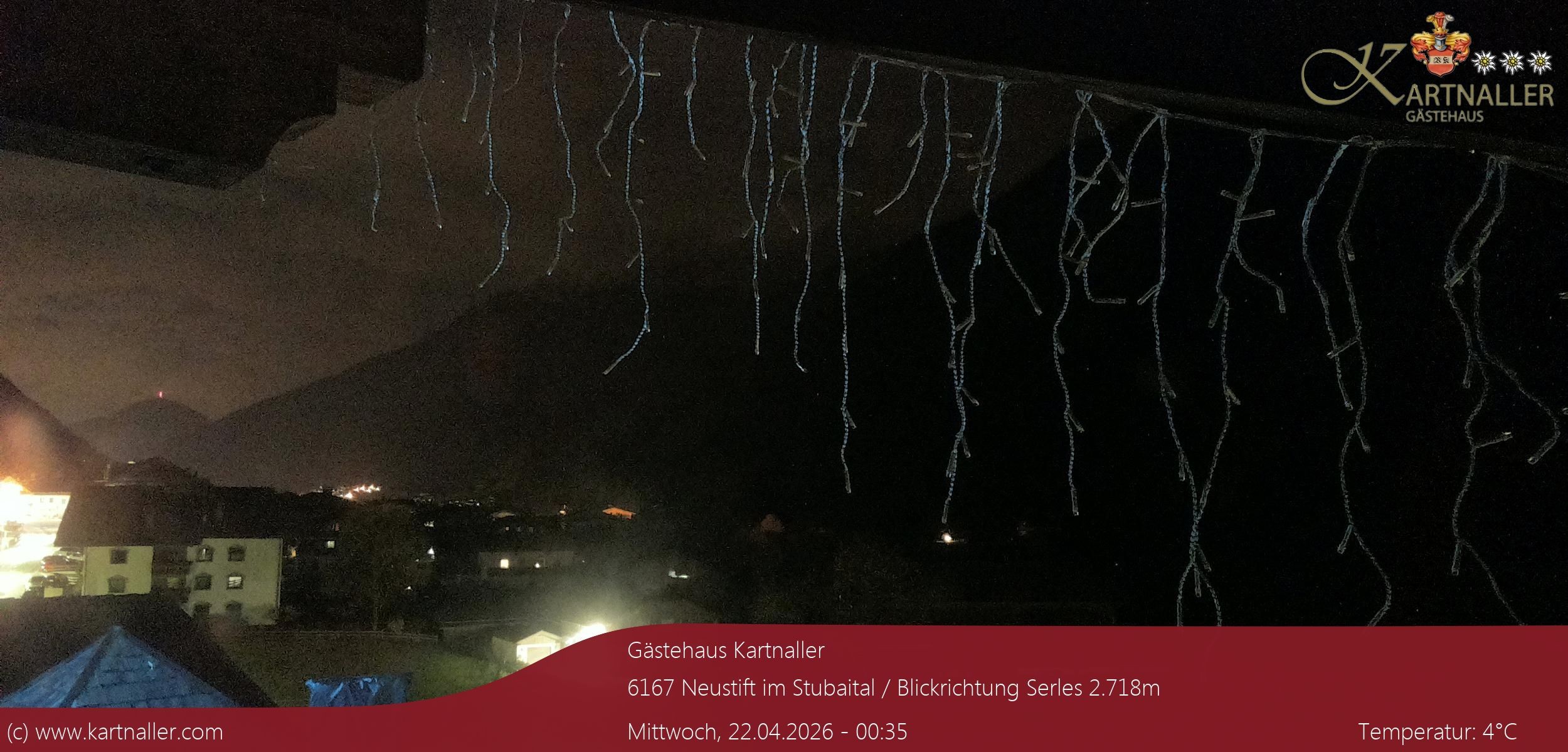 Archiv Foto Webcam Blick Neustift und Serles / Stubaital