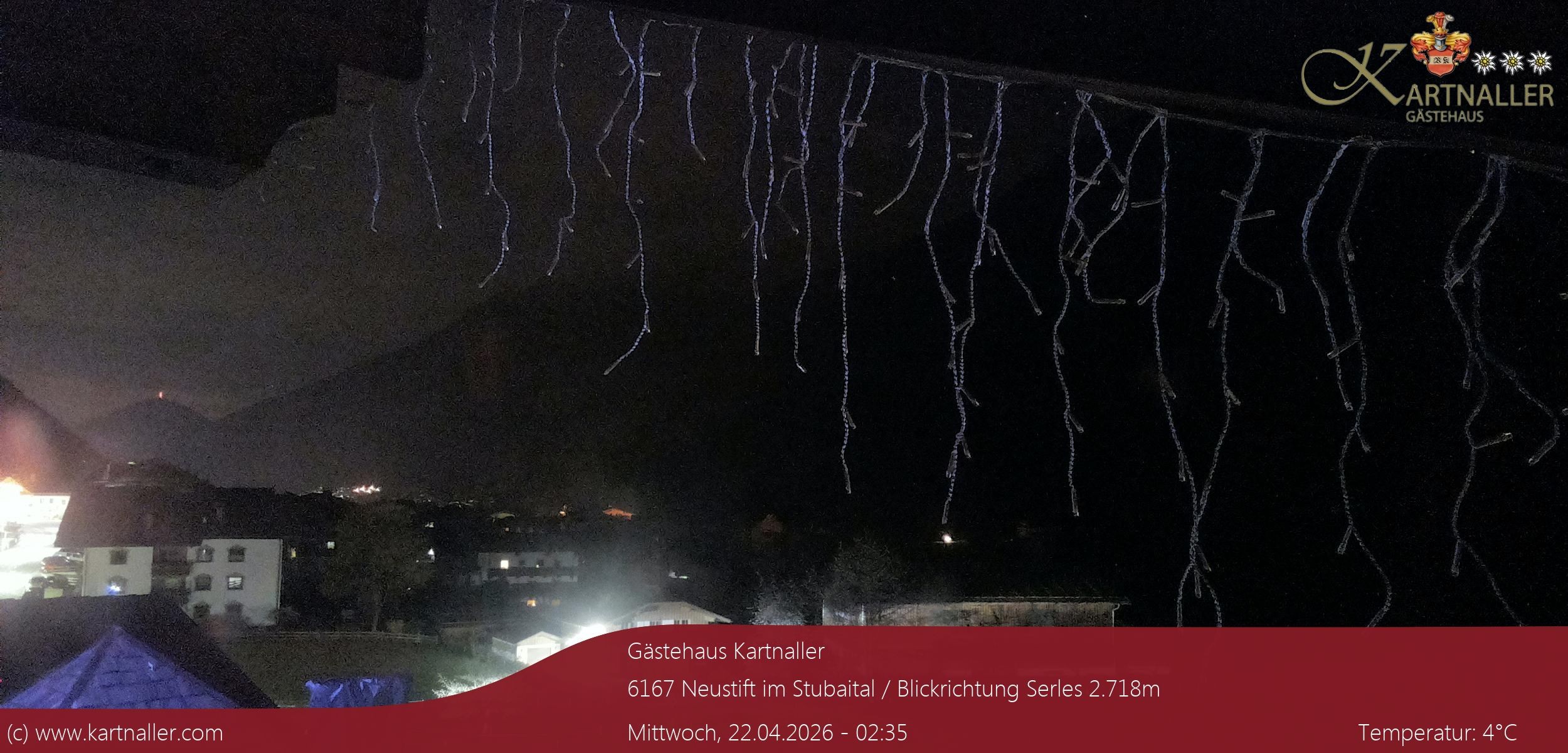 Archiv Foto Webcam Blick Neustift und Serles / Stubaital