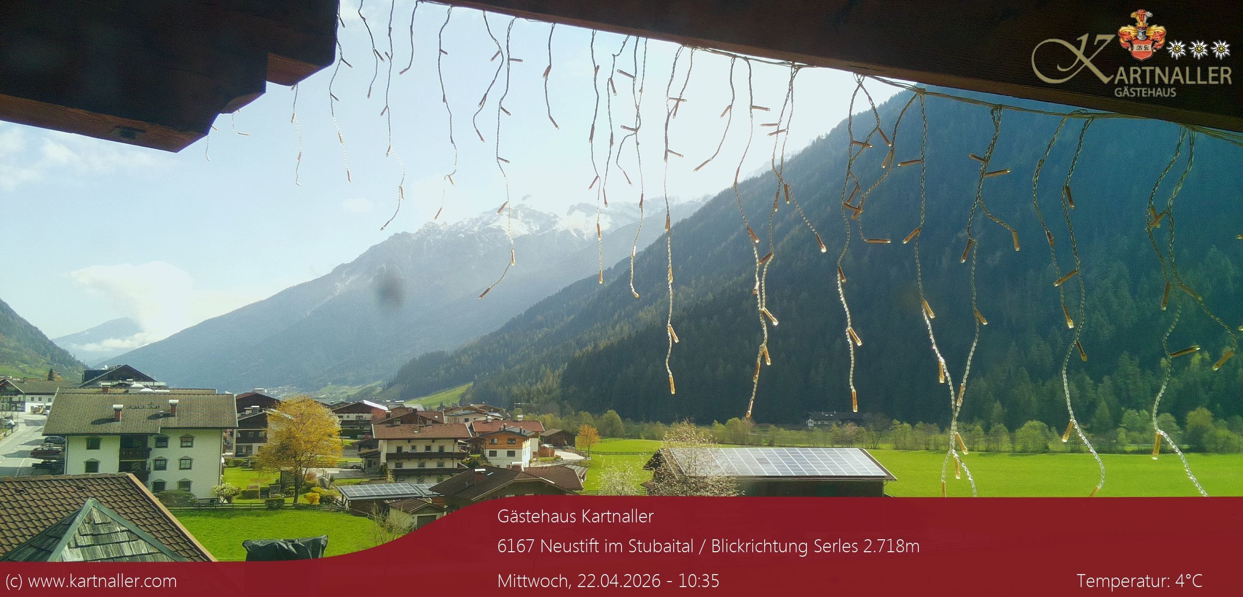 Archiv Foto Webcam Blick Neustift und Serles / Stubaital
