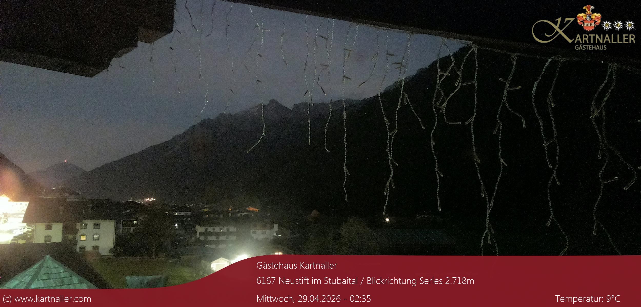Archiv Foto Webcam Blick Neustift und Serles / Stubaital