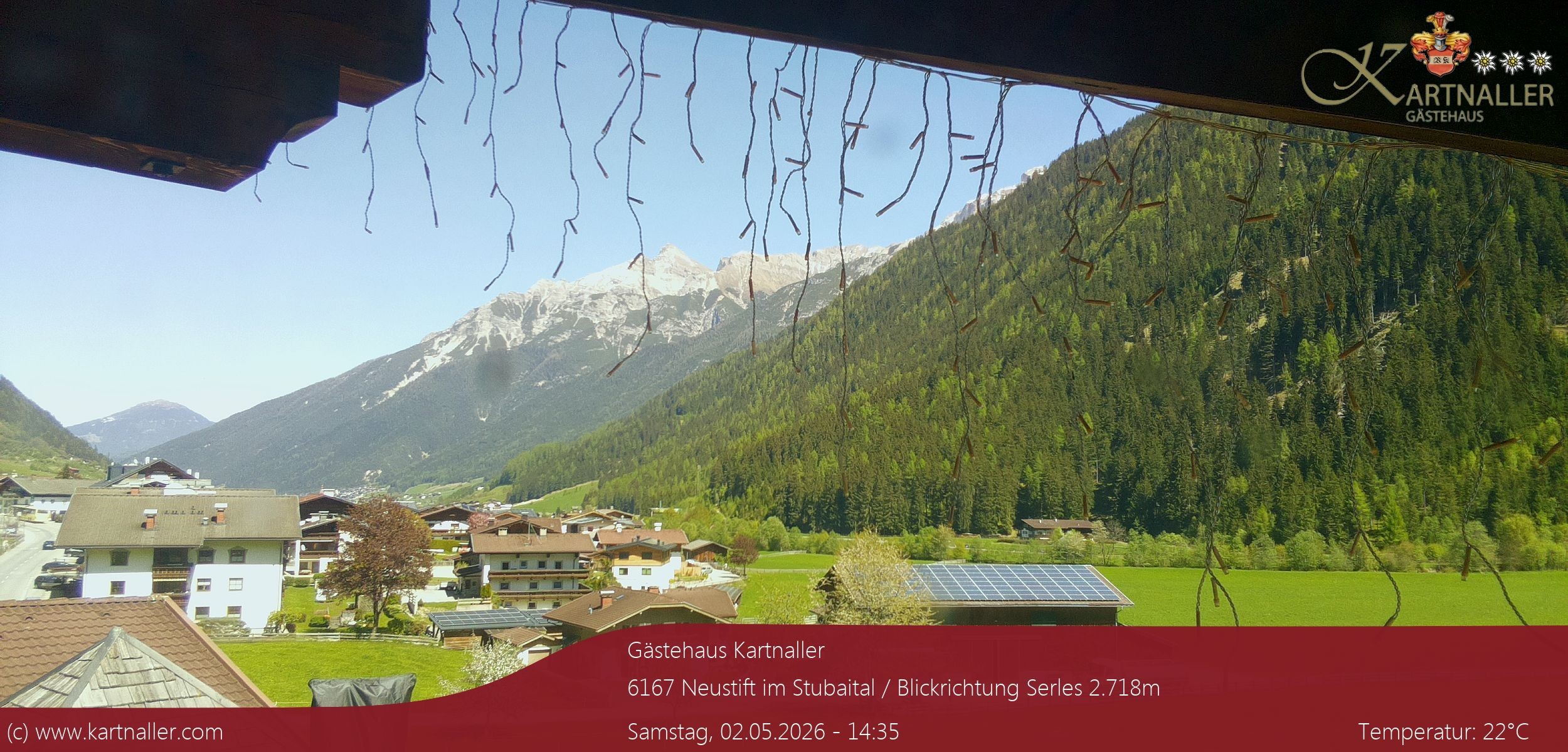 Archiv Foto Webcam Blick Neustift und Serles / Stubaital