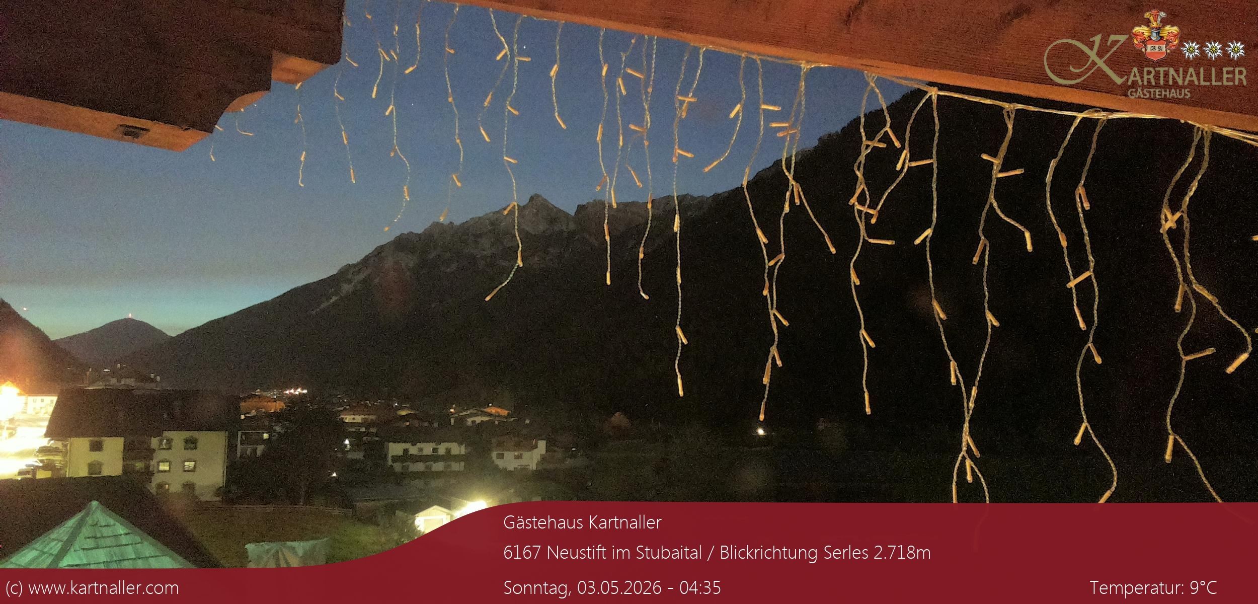 Archiv Foto Webcam Blick Neustift und Serles / Stubaital