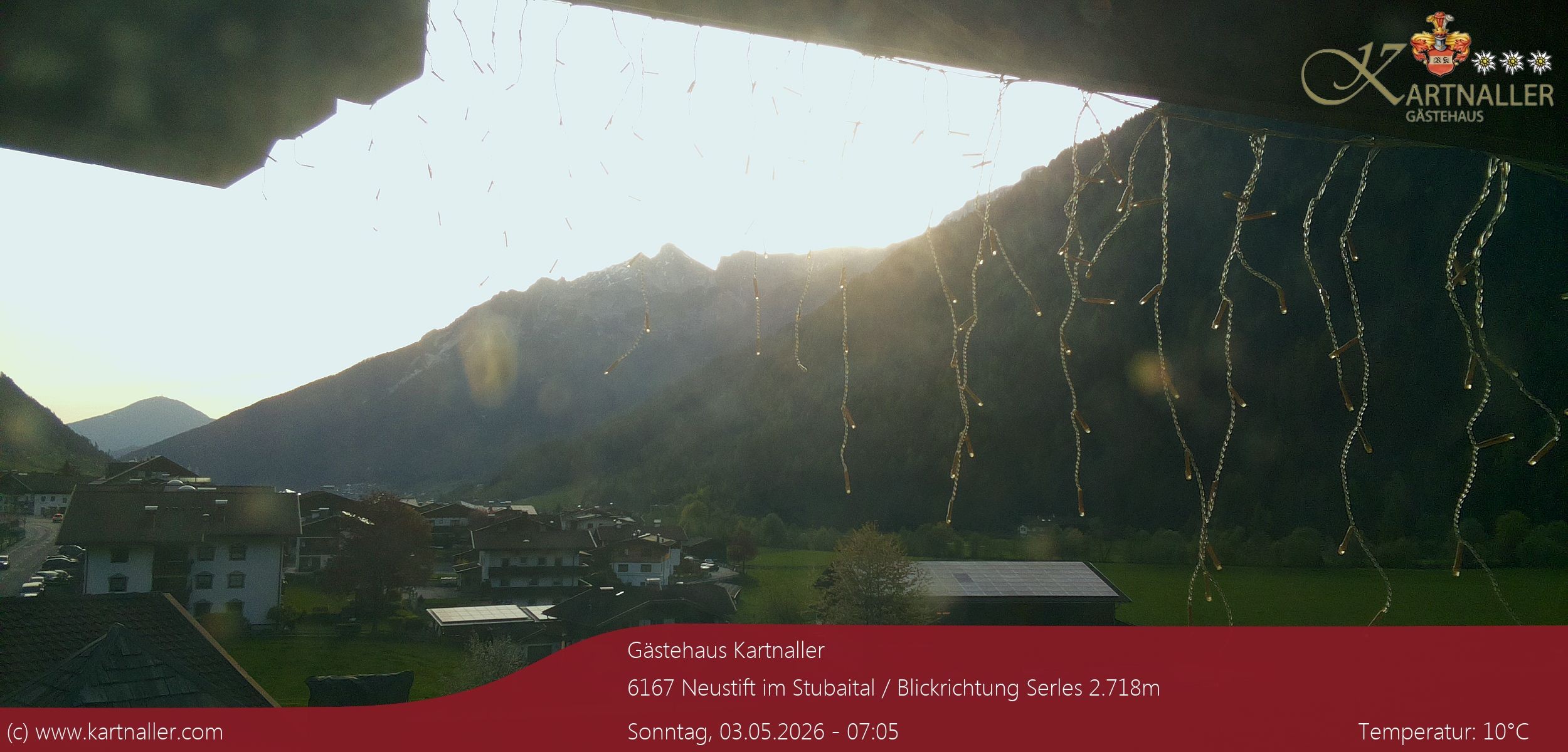 Archiv Foto Webcam Blick Neustift und Serles / Stubaital