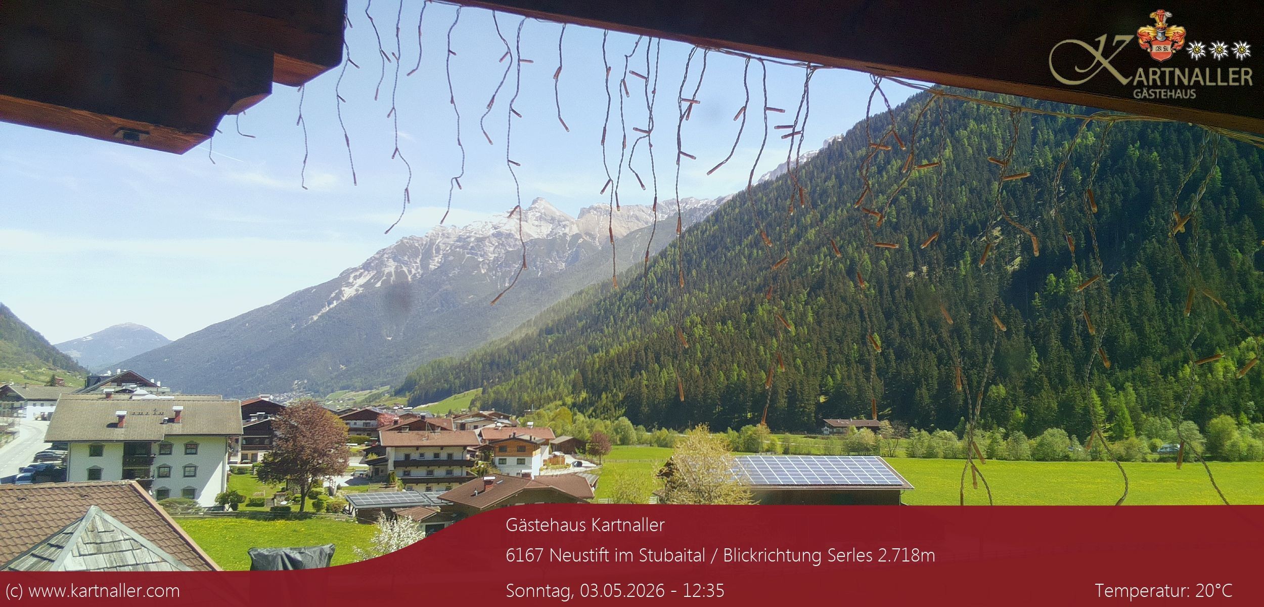 Archiv Foto Webcam Blick Neustift und Serles / Stubaital