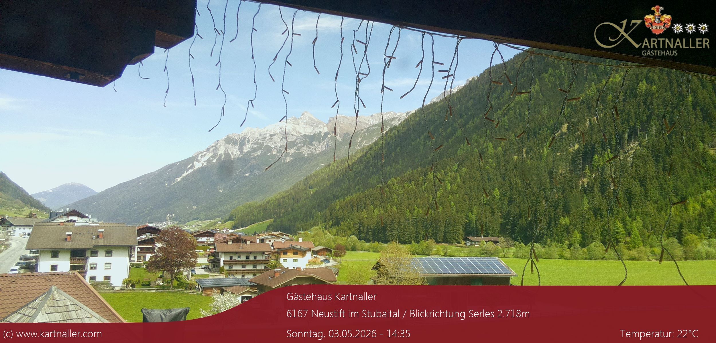Archiv Foto Webcam Blick Neustift und Serles / Stubaital
