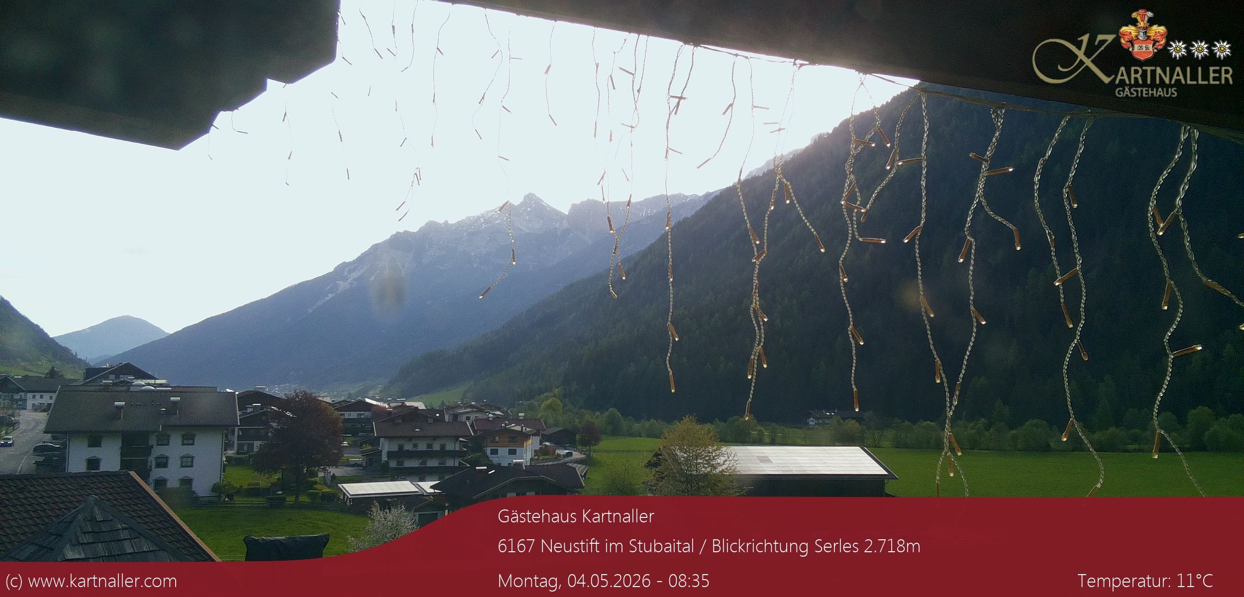 Archived image Webcam View to Neustift and Serles