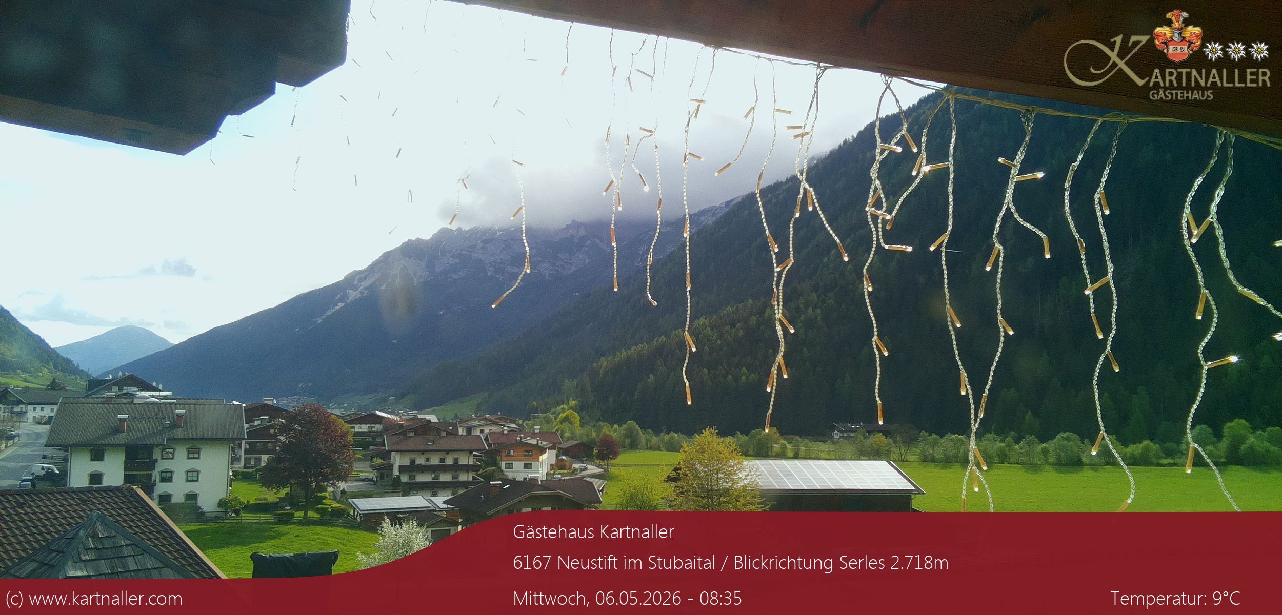 Archiv Foto Webcam Blick Neustift und Serles / Stubaital
