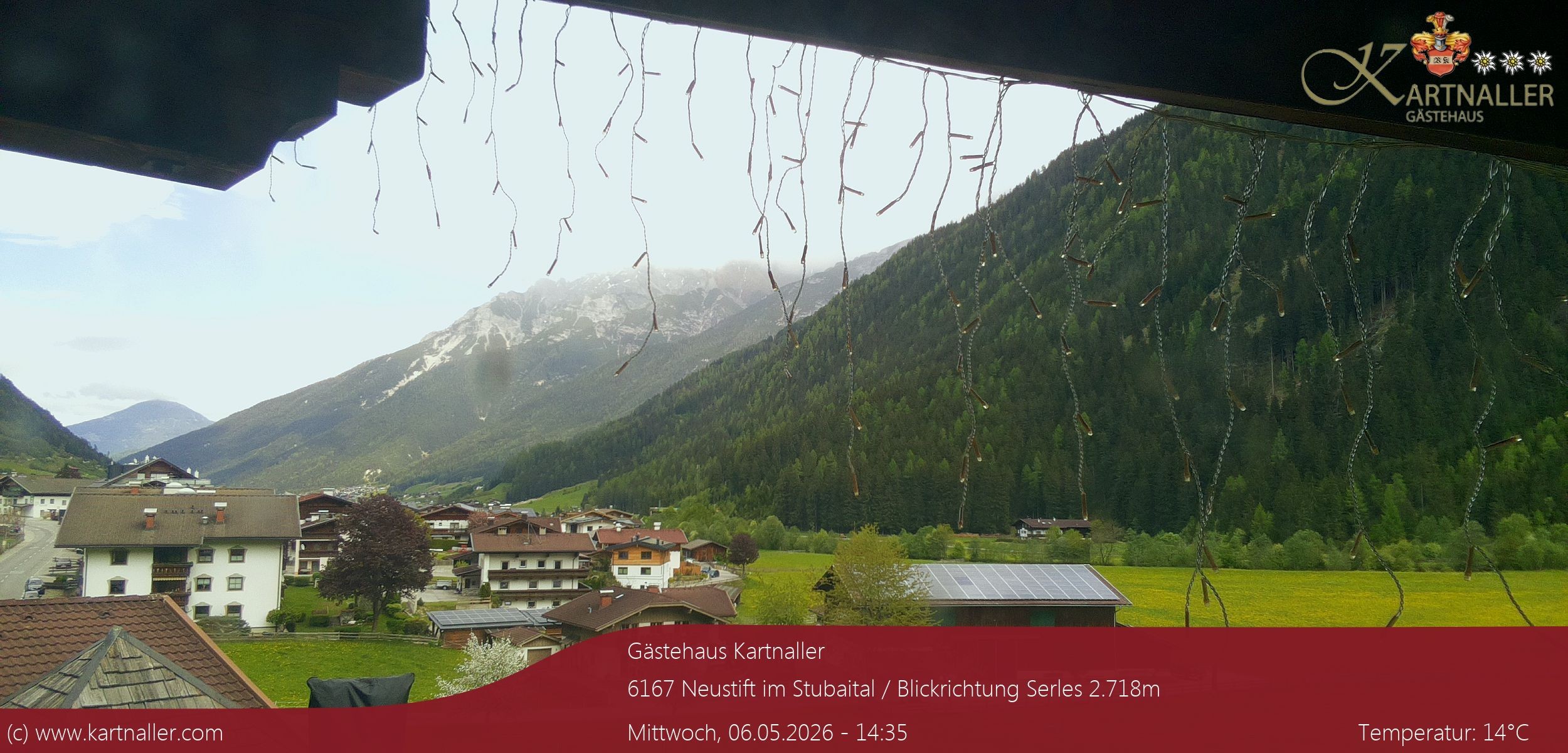 Archiv Foto Webcam Blick Neustift und Serles / Stubaital
