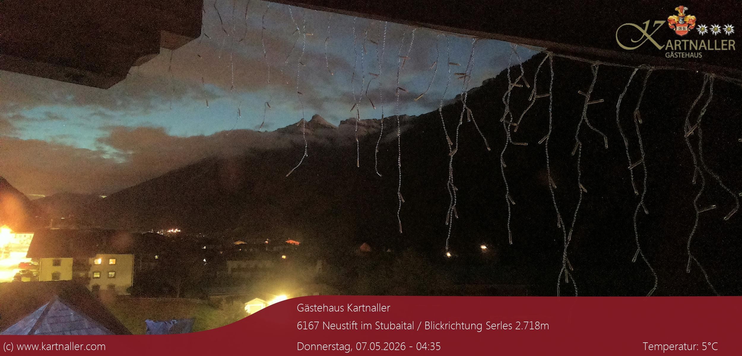 Archiv Foto Webcam Blick Neustift und Serles / Stubaital