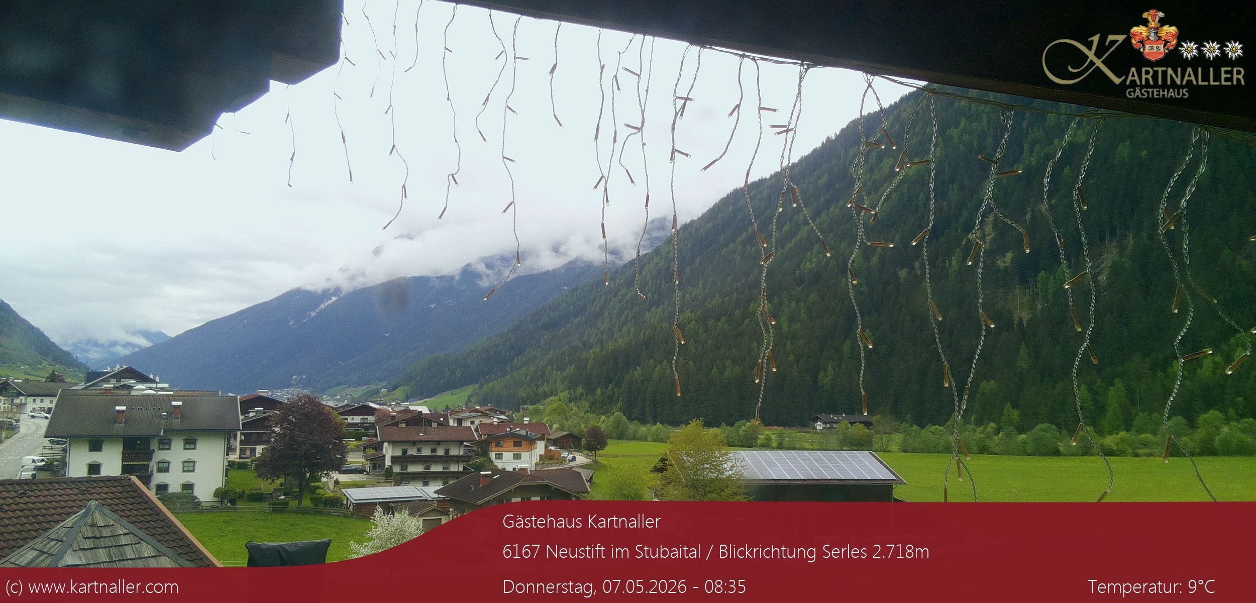 Archiv Foto Webcam Blick Neustift und Serles / Stubaital