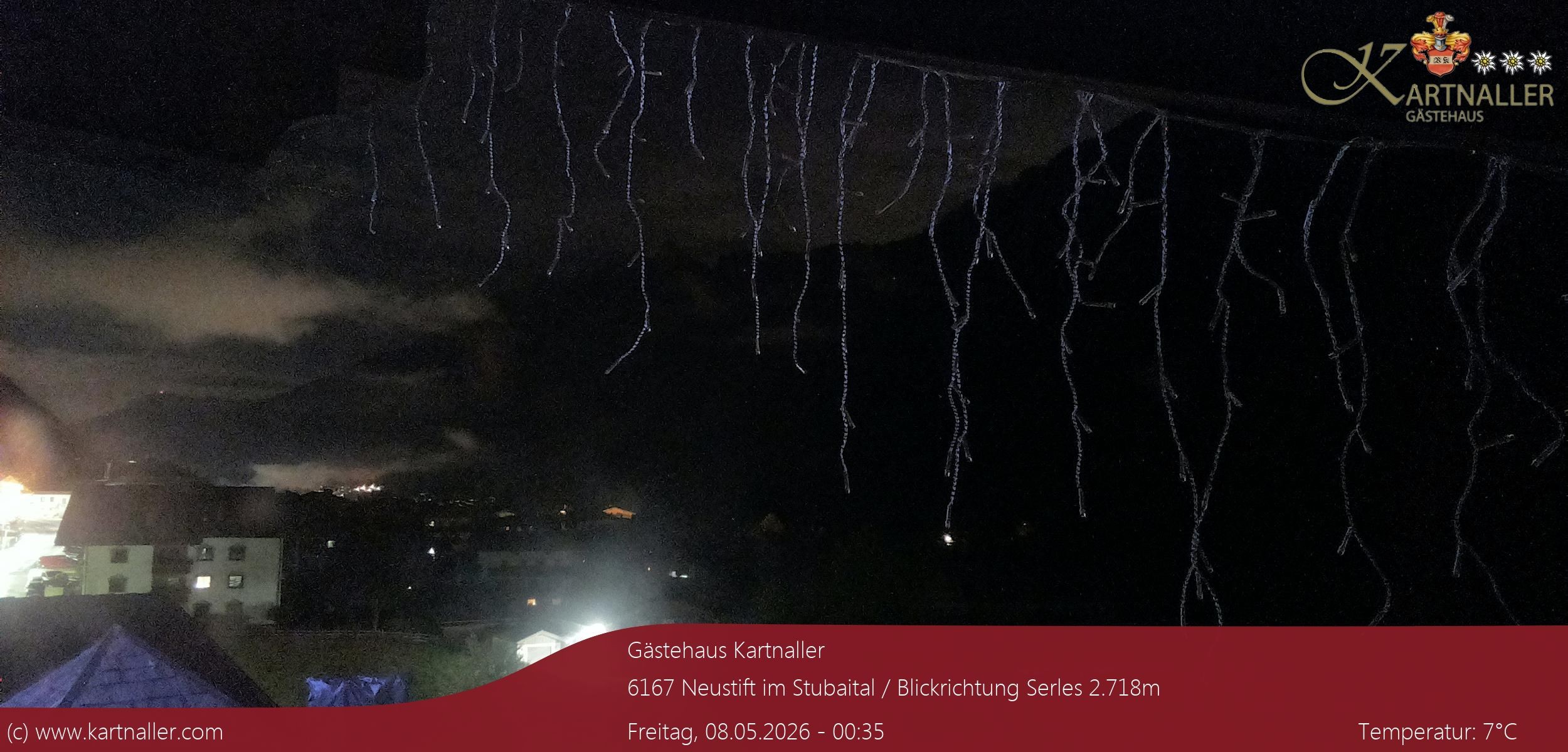 Archiv Foto Webcam Blick Neustift und Serles / Stubaital
