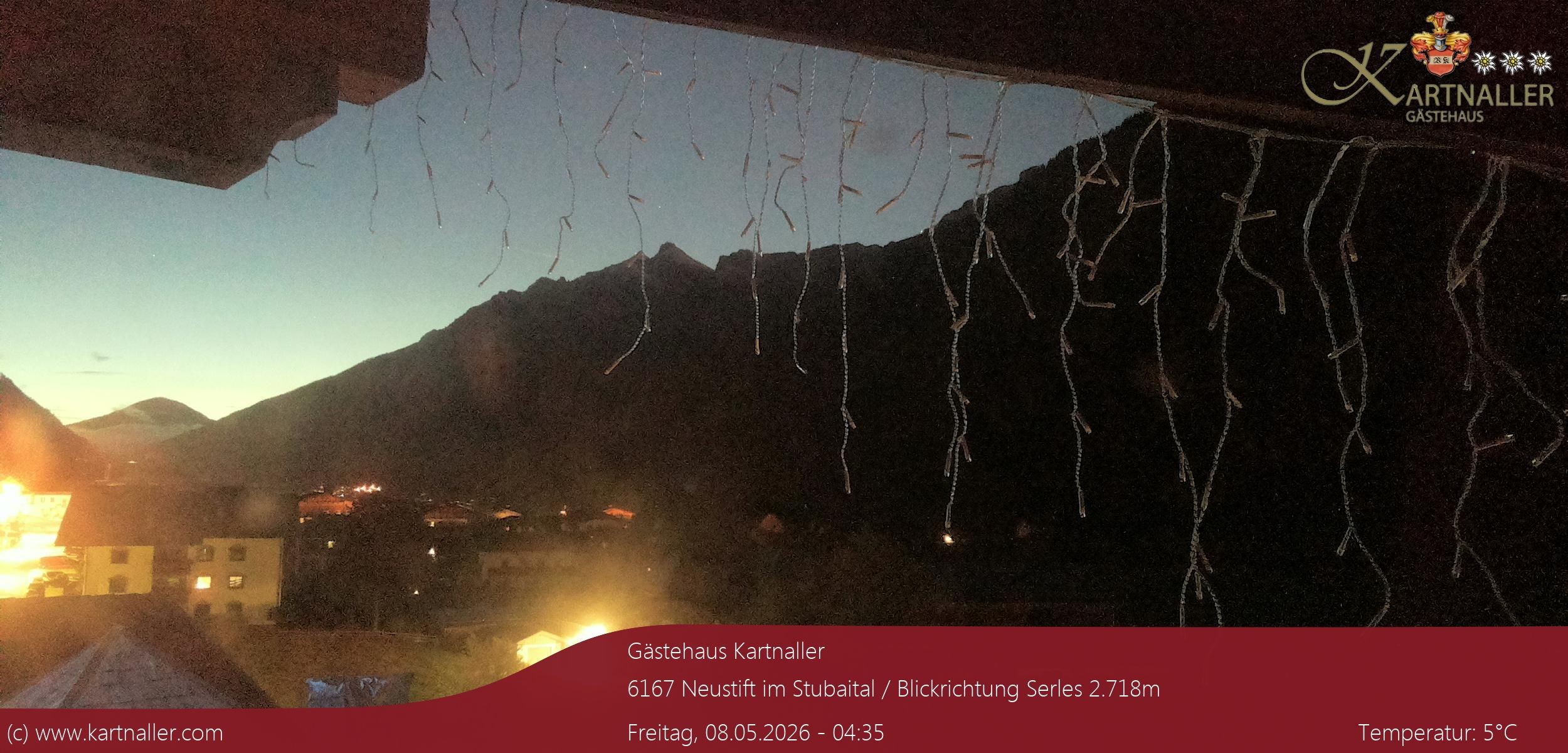 Archiv Foto Webcam Blick Neustift und Serles / Stubaital