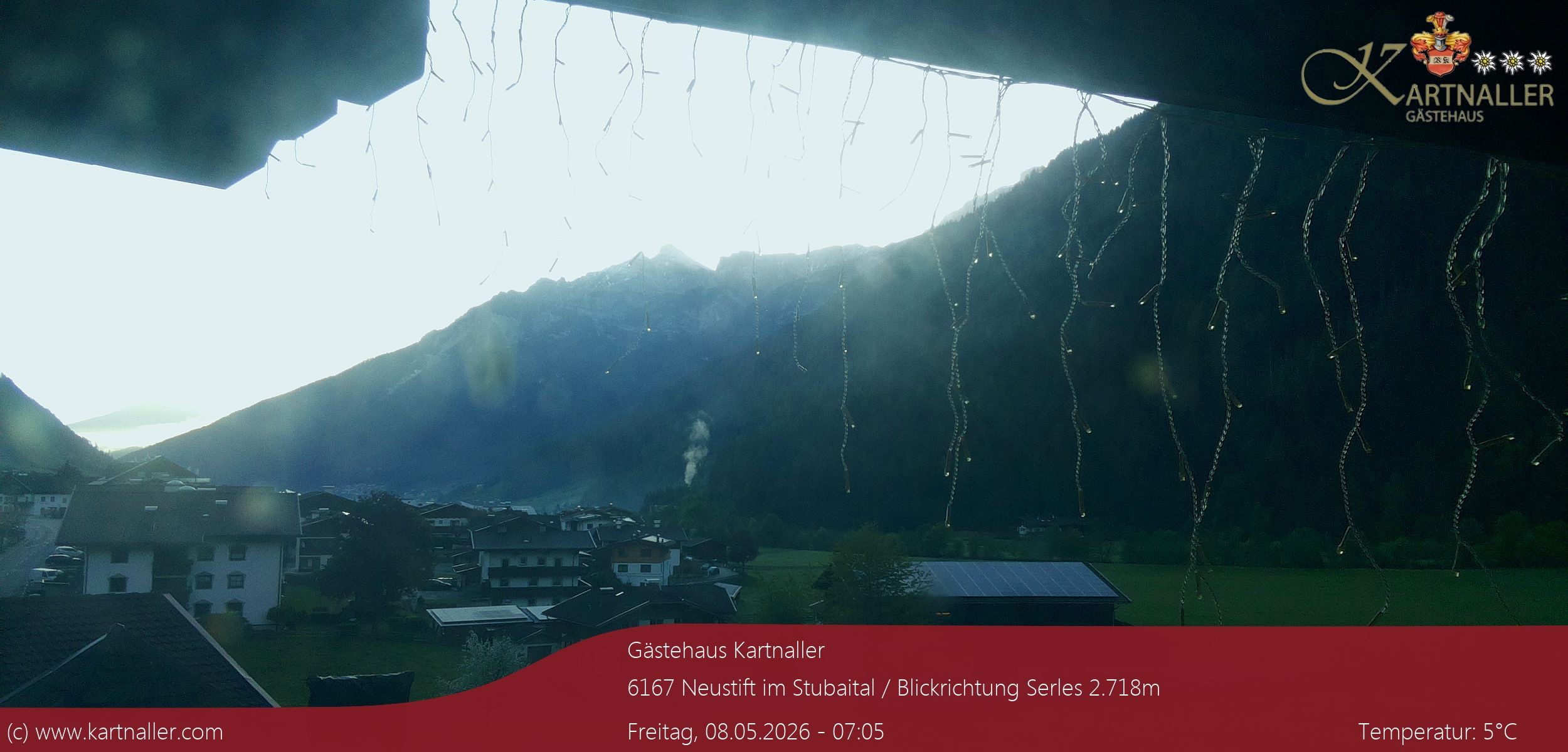 Archiv Foto Webcam Blick Neustift und Serles / Stubaital
