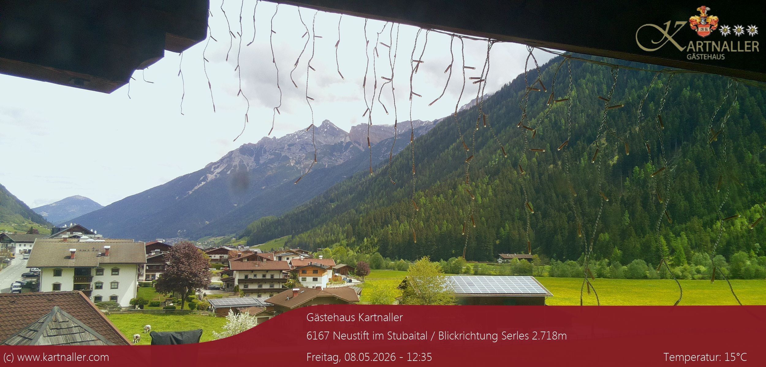 Archiv Foto Webcam Blick Neustift und Serles / Stubaital