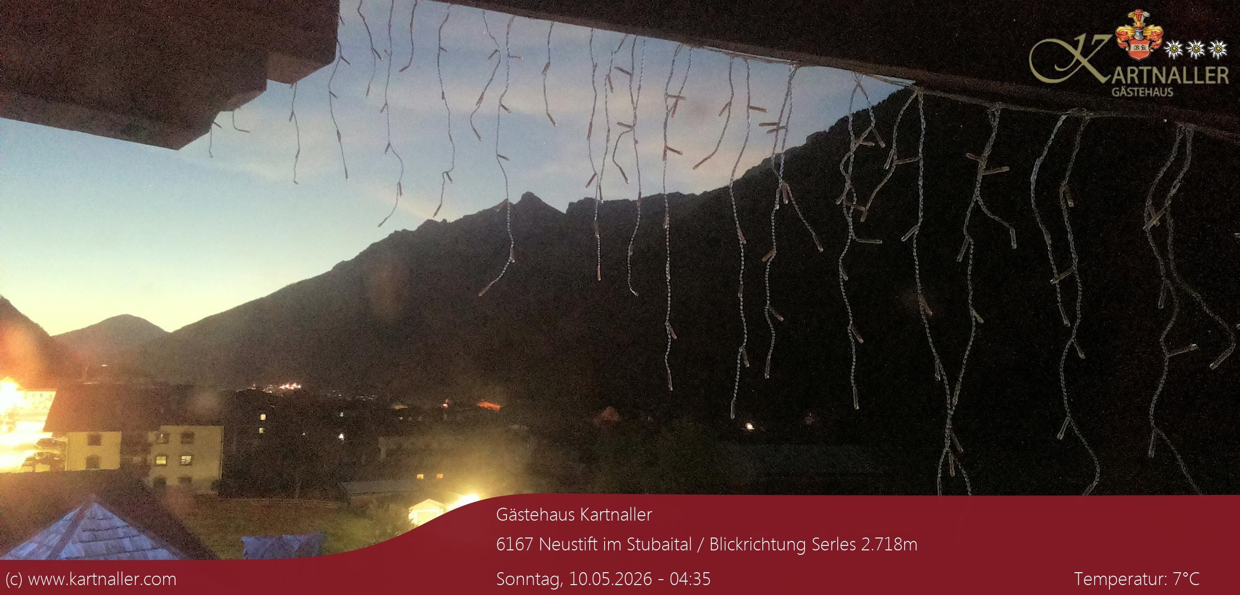 Archived image Webcam View to Neustift and Serles