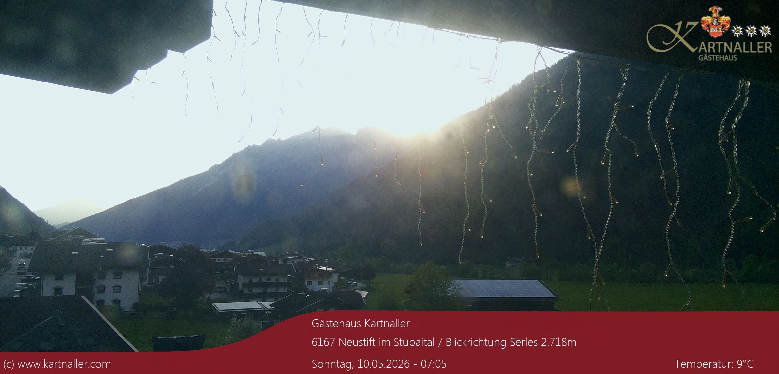 Archived image Webcam View to Neustift and Serles