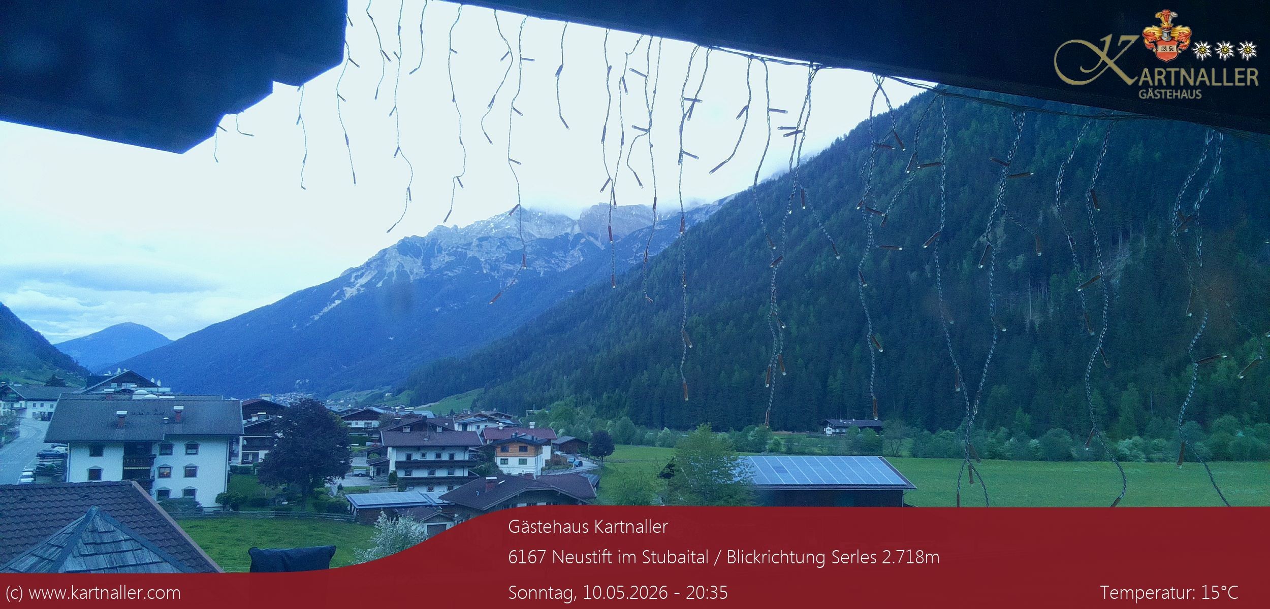 Archiv Foto Webcam Blick Neustift und Serles / Stubaital