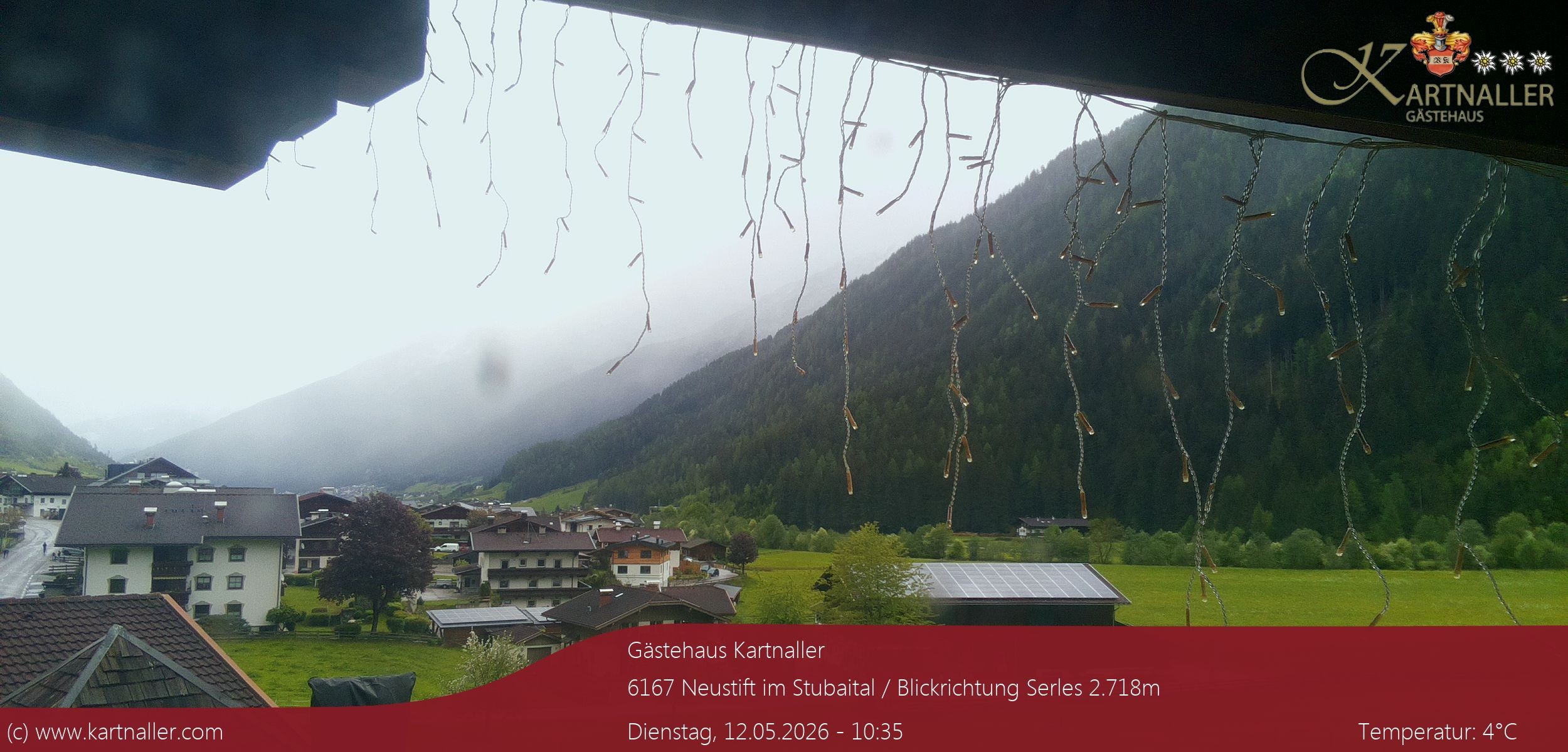 Archiv Foto Webcam Blick Neustift und Serles / Stubaital