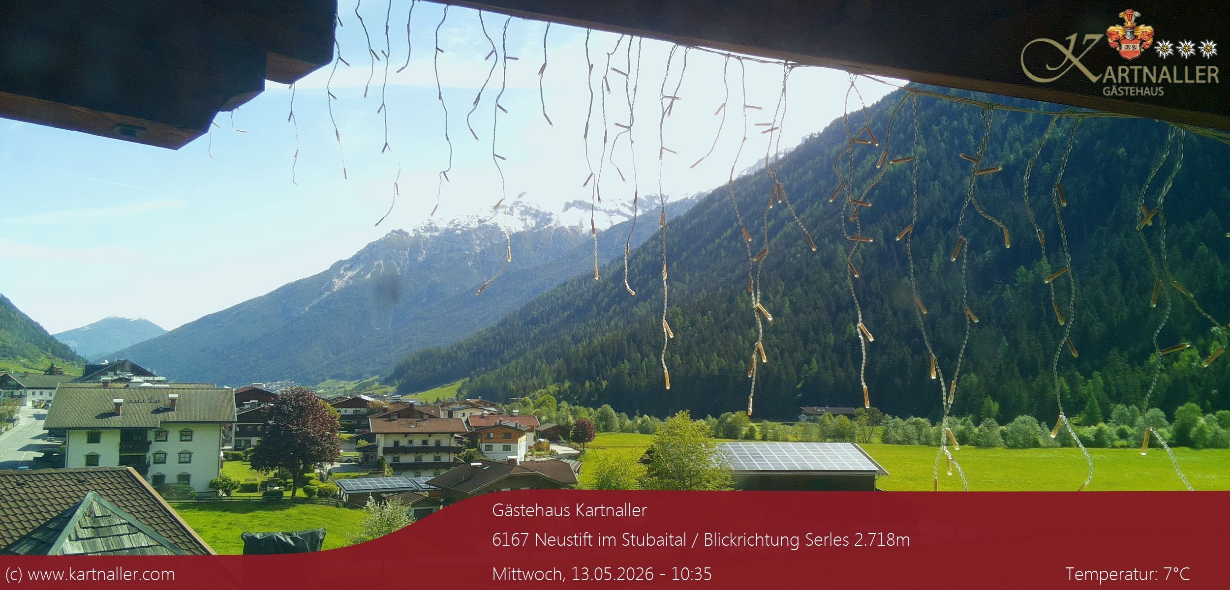 Archiv Foto Webcam Blick Neustift und Serles / Stubaital