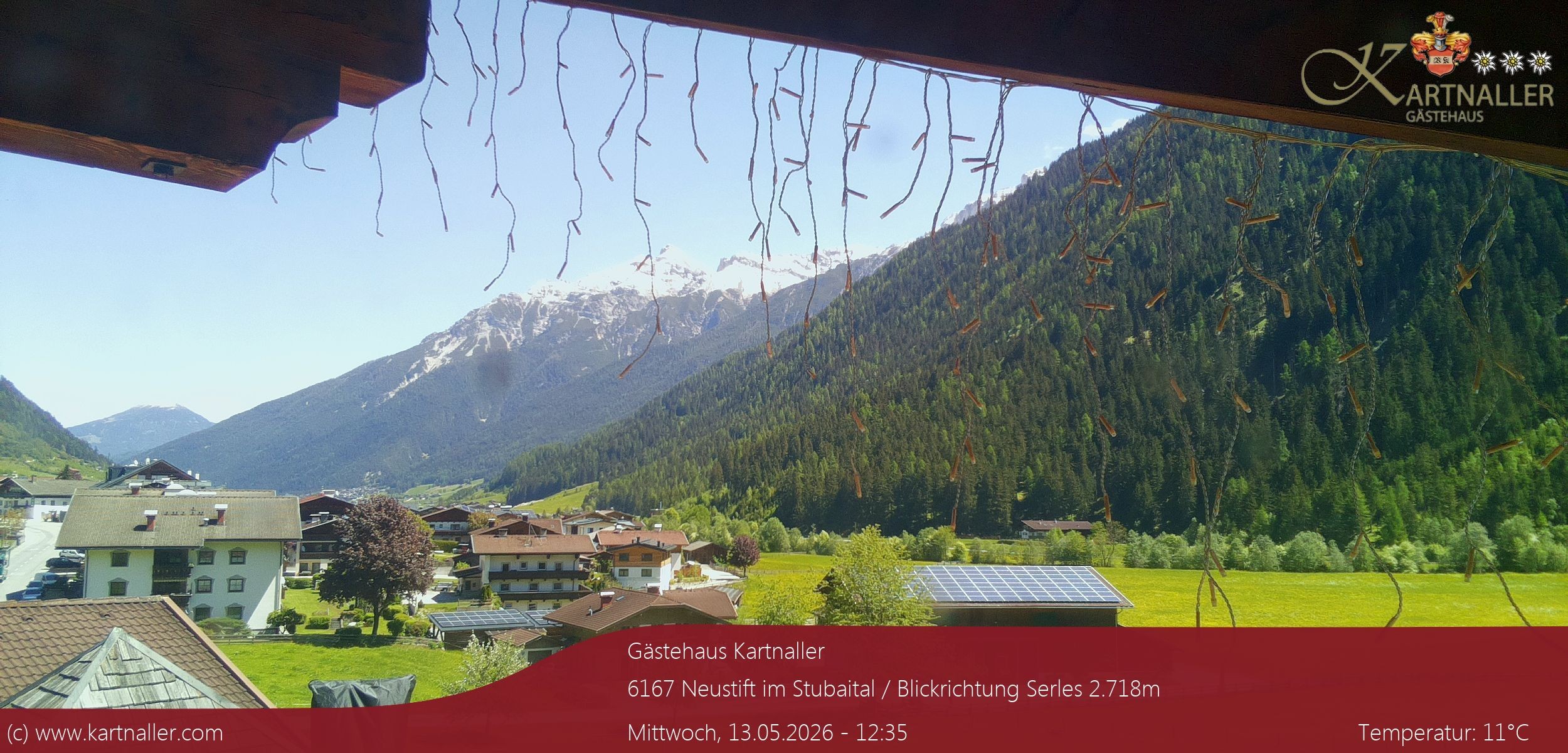 Archiv Foto Webcam Blick Neustift und Serles / Stubaital