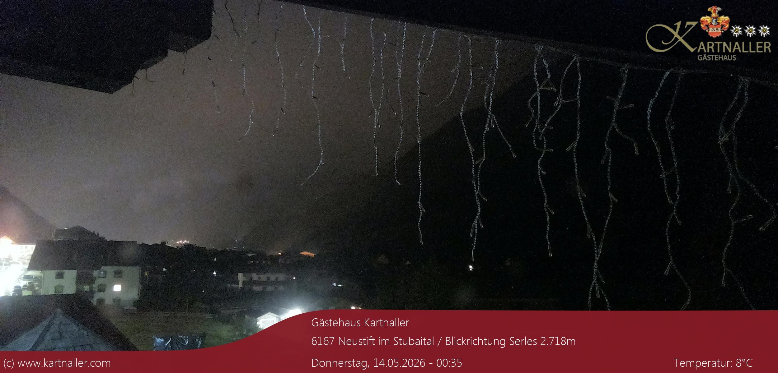 Archiv Foto Webcam Blick Neustift und Serles / Stubaital