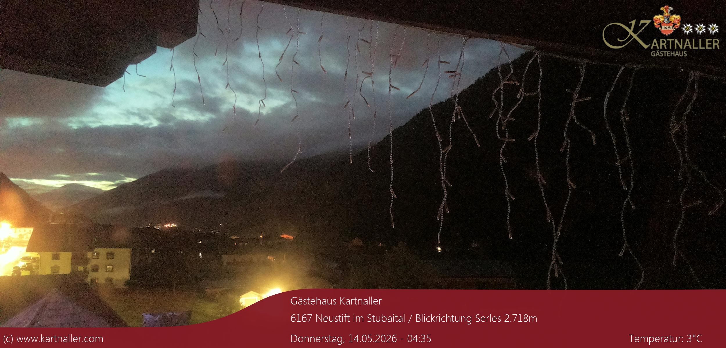 Archiv Foto Webcam Blick Neustift und Serles / Stubaital