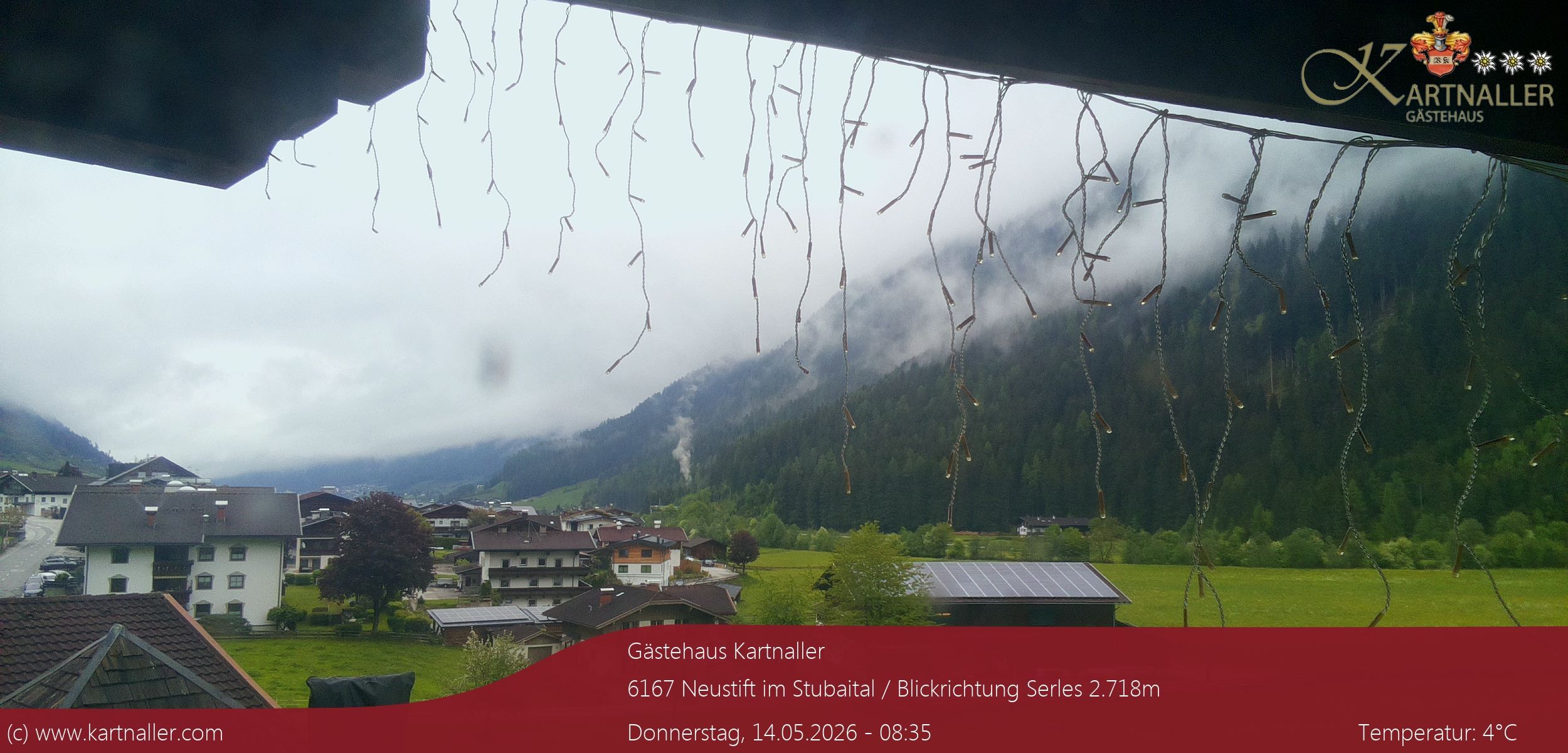 Archiv Foto Webcam Blick Neustift und Serles / Stubaital
