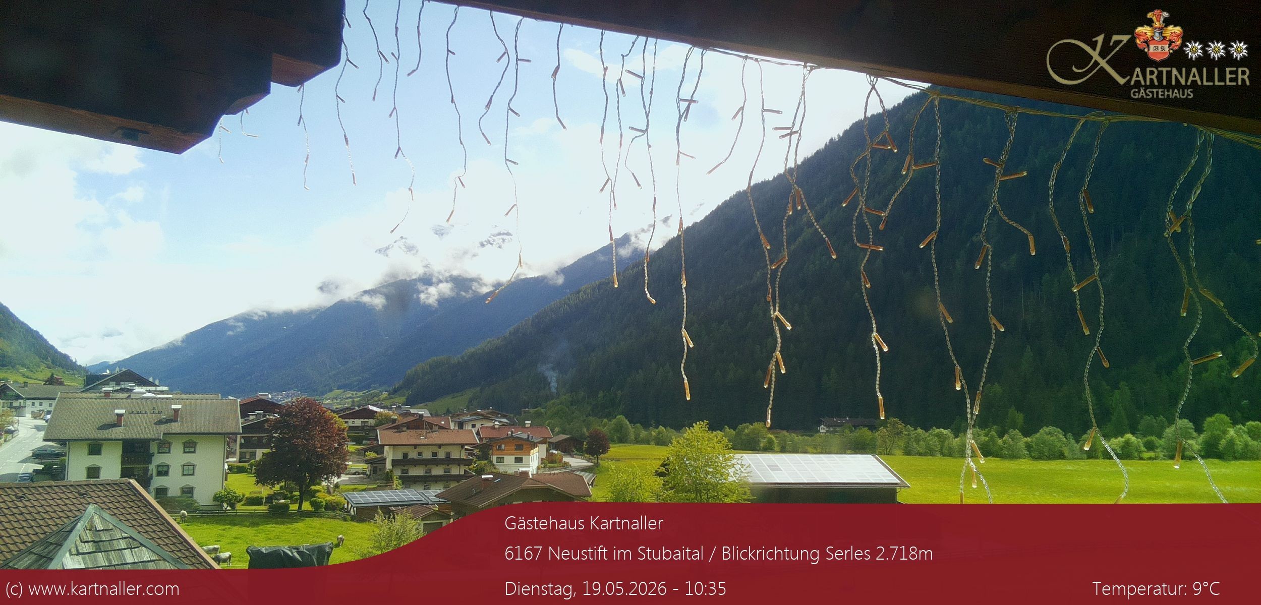 Archiv Foto Webcam Blick Neustift und Serles / Stubaital