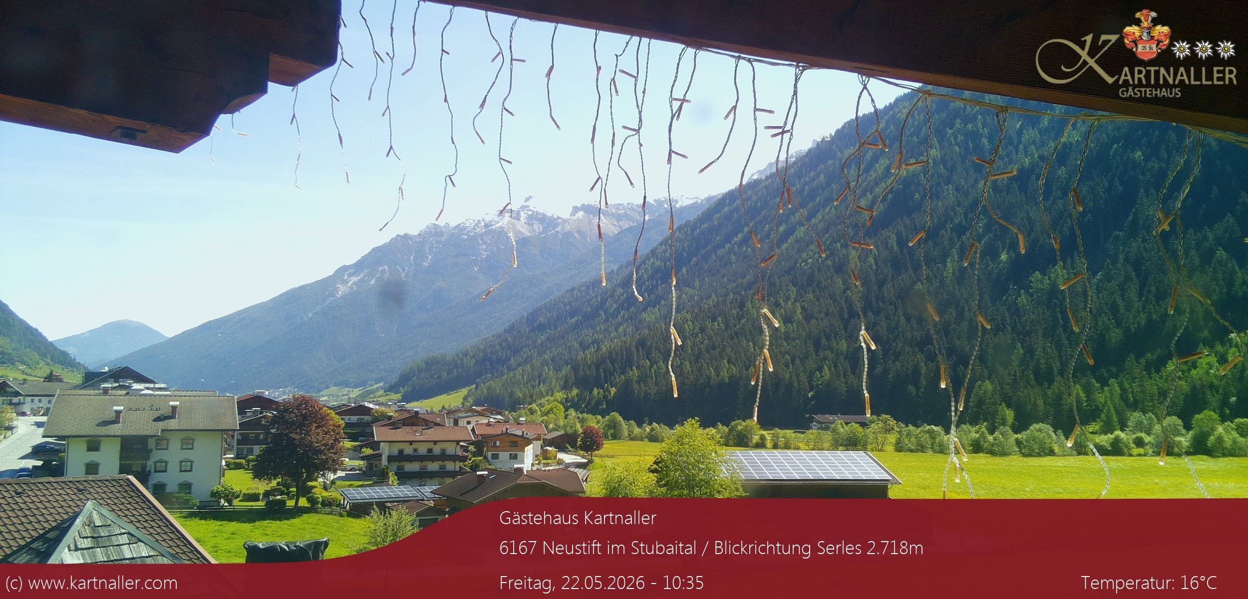 Archived image Webcam View to Neustift and Serles