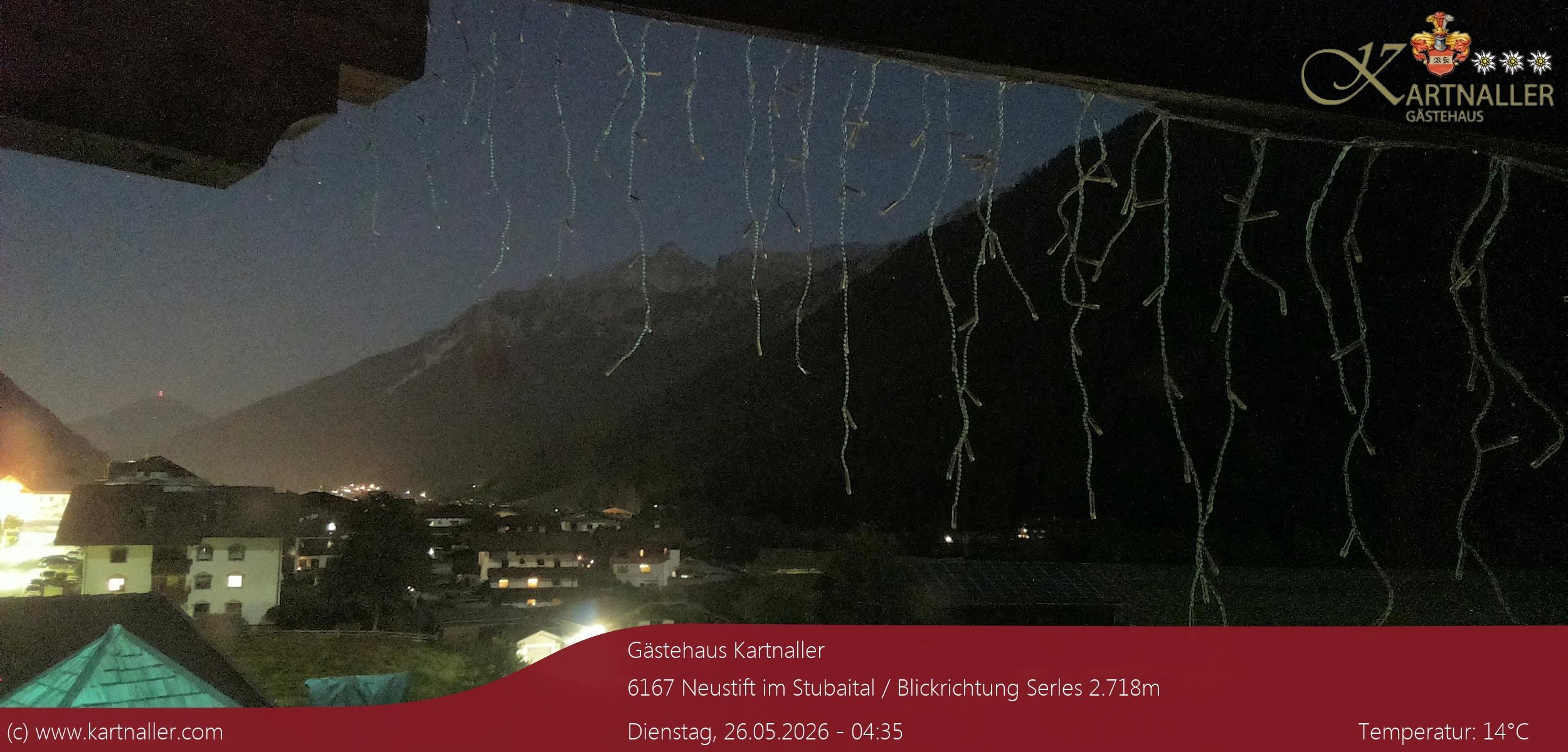 Archiv Foto Webcam Blick Neustift und Serles / Stubaital