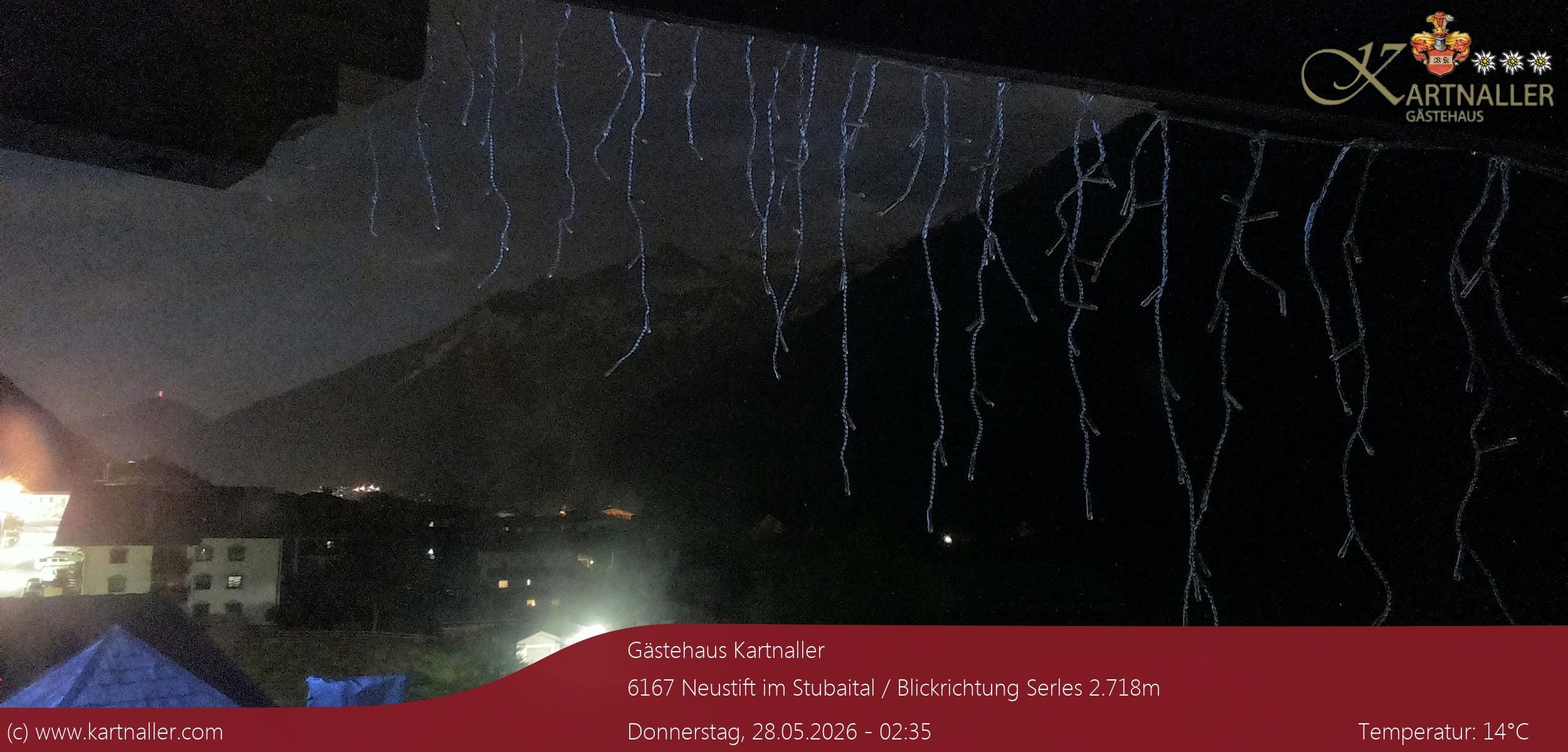 Archiv Foto Webcam Blick Neustift und Serles / Stubaital