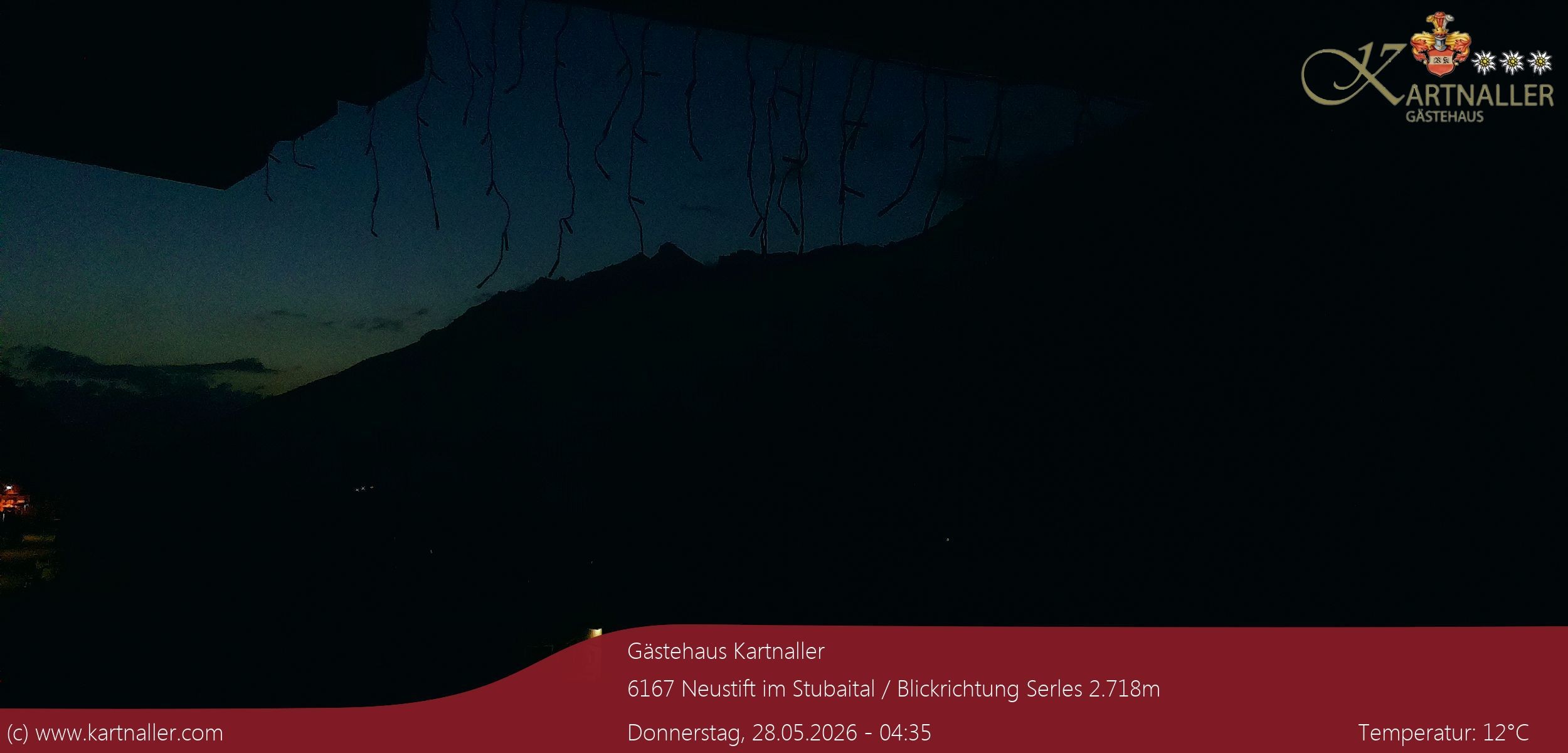 Archiv Foto Webcam Blick Neustift und Serles / Stubaital