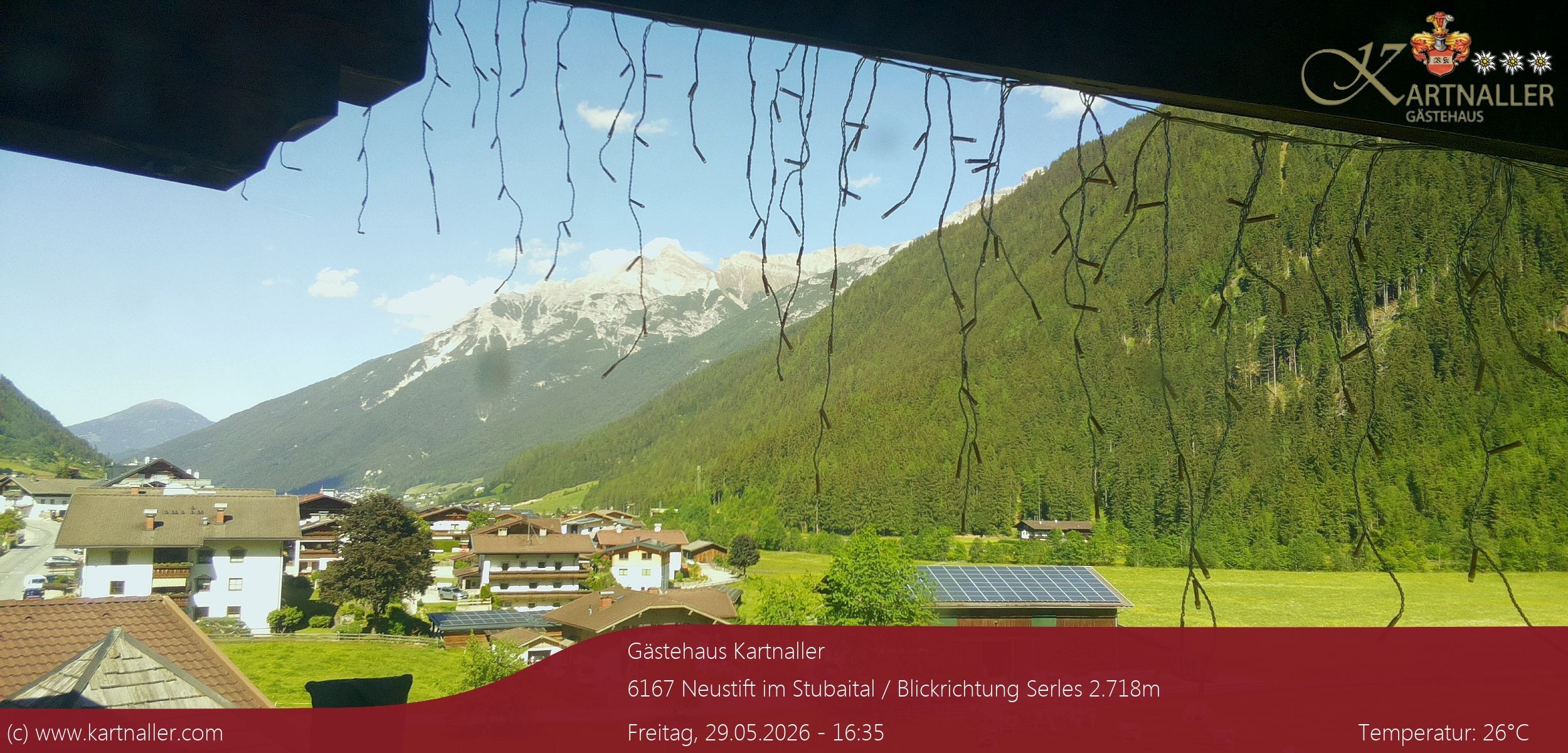 Archived image Webcam View to Neustift and Serles