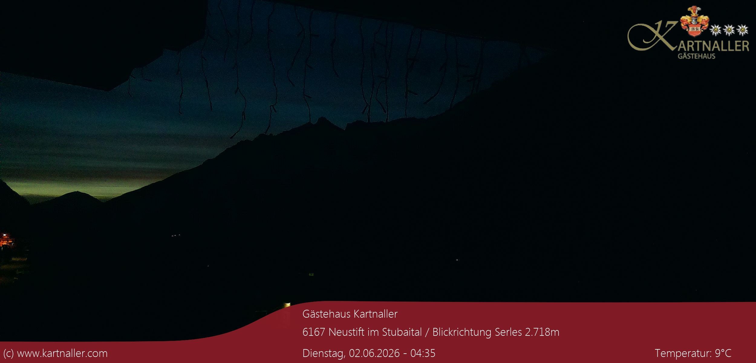 Archiv Foto Webcam Blick Neustift und Serles / Stubaital