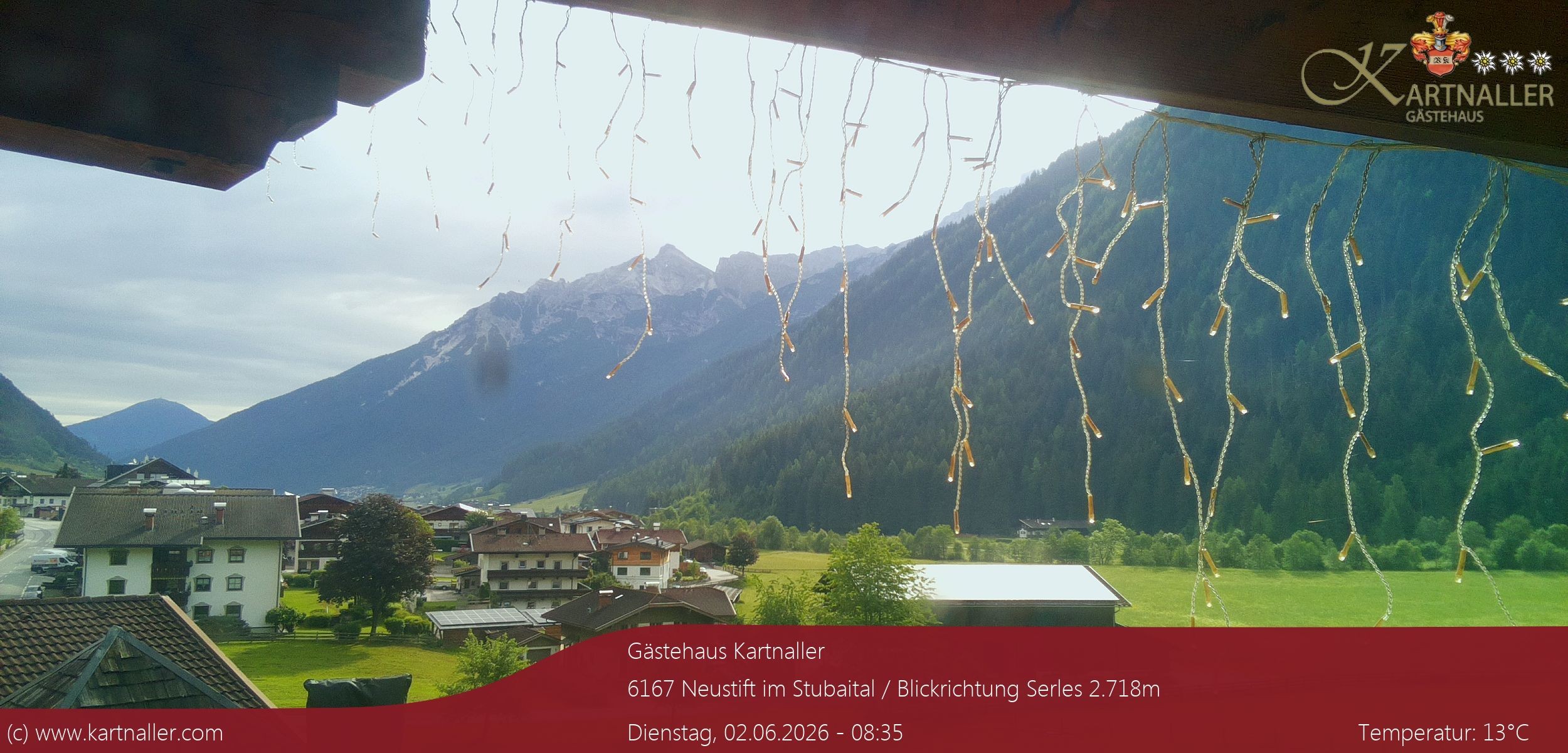 Archiv Foto Webcam Blick Neustift und Serles / Stubaital